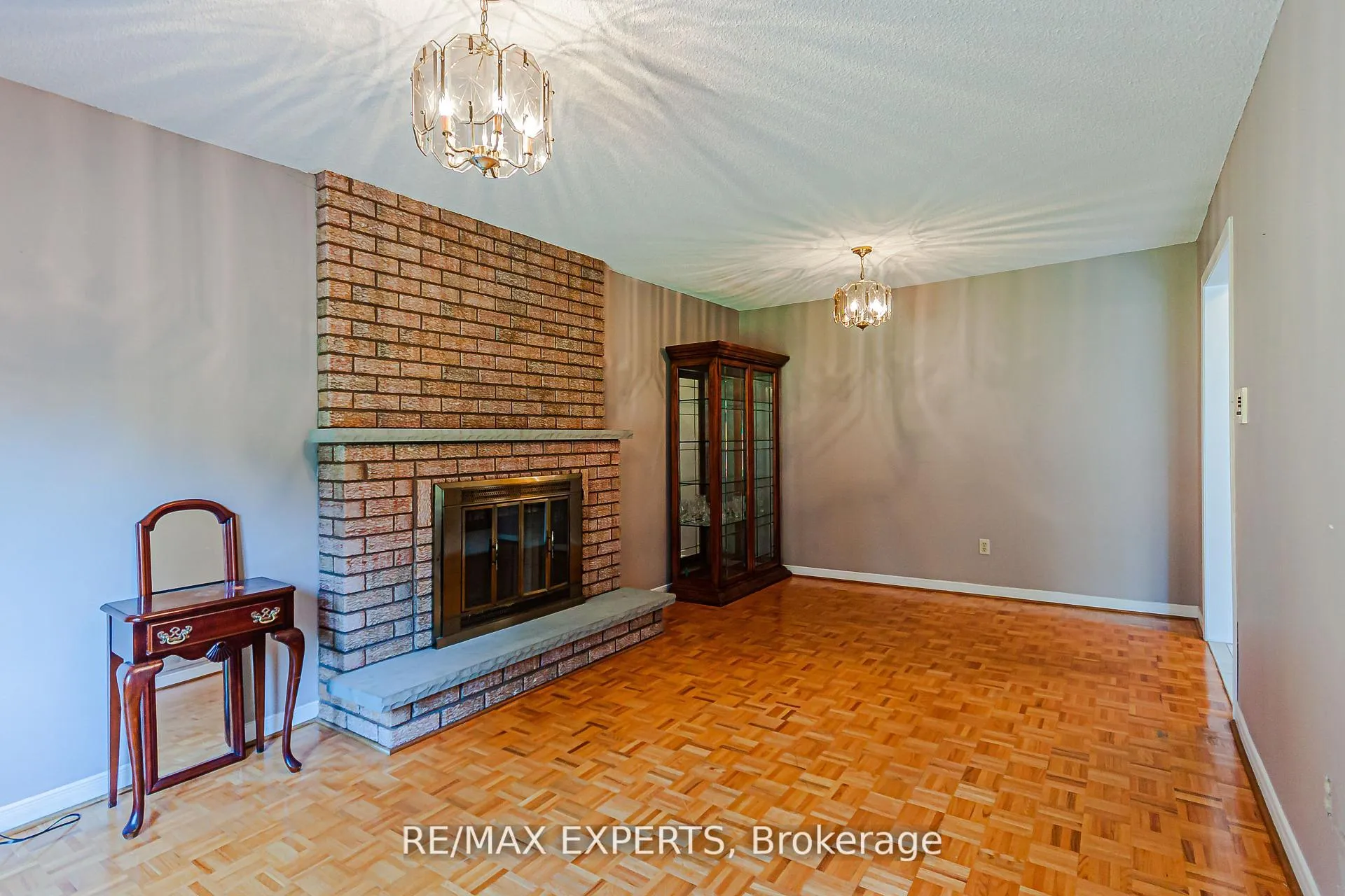Photo 23 of 100 Nimbus Place, Vaughan, East Woodbridge — HOMEH