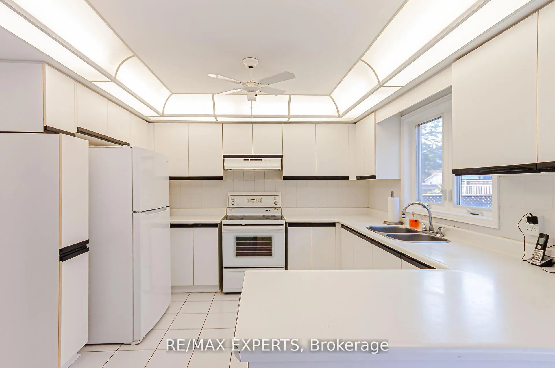 Photo 34 of 100 Nimbus Place, Vaughan, East Woodbridge — HOMEH