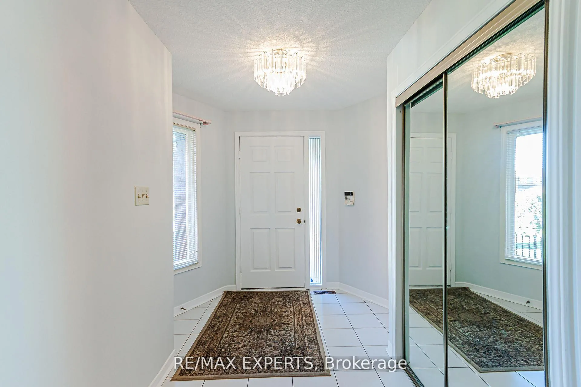 Photo 38 of 100 Nimbus Place, Vaughan, East Woodbridge — HOMEH