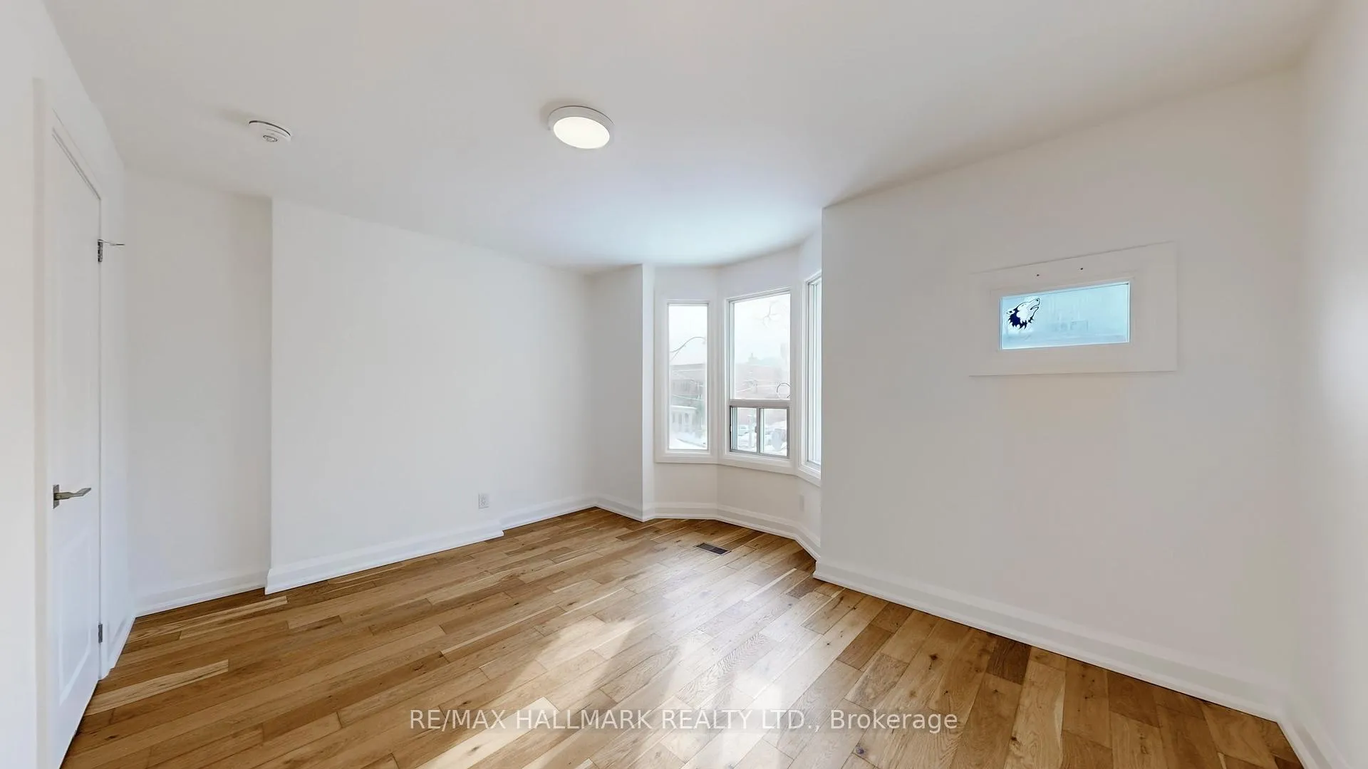 Photo 20 of 911 Logan Avenue, Toronto, Playter Estates-Danforth — HOMEH