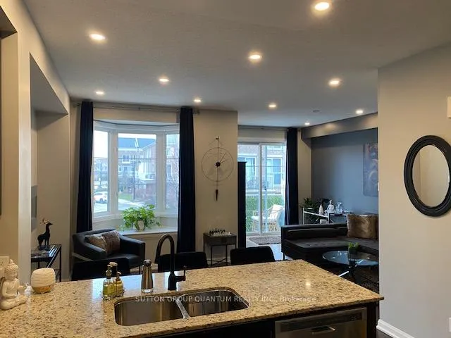 Photo 4 of Unit 123, 165 Hampshire Way, Milton, Dempsey — HOMEH