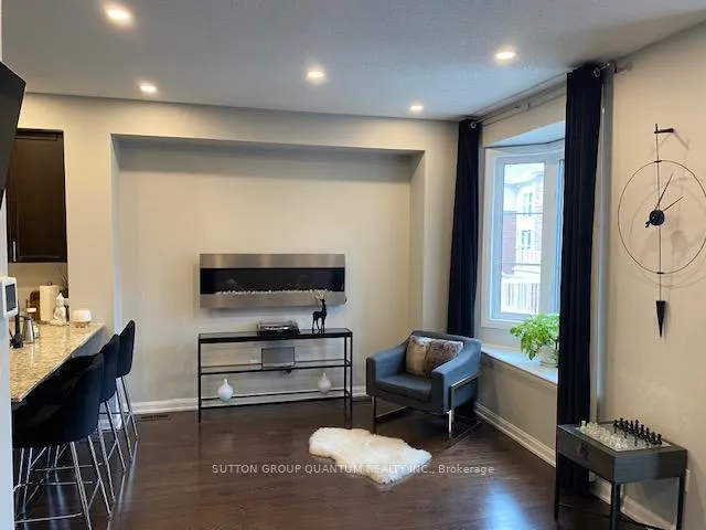 Photo 5 of Unit 123, 165 Hampshire Way, Milton, Dempsey — HOMEH