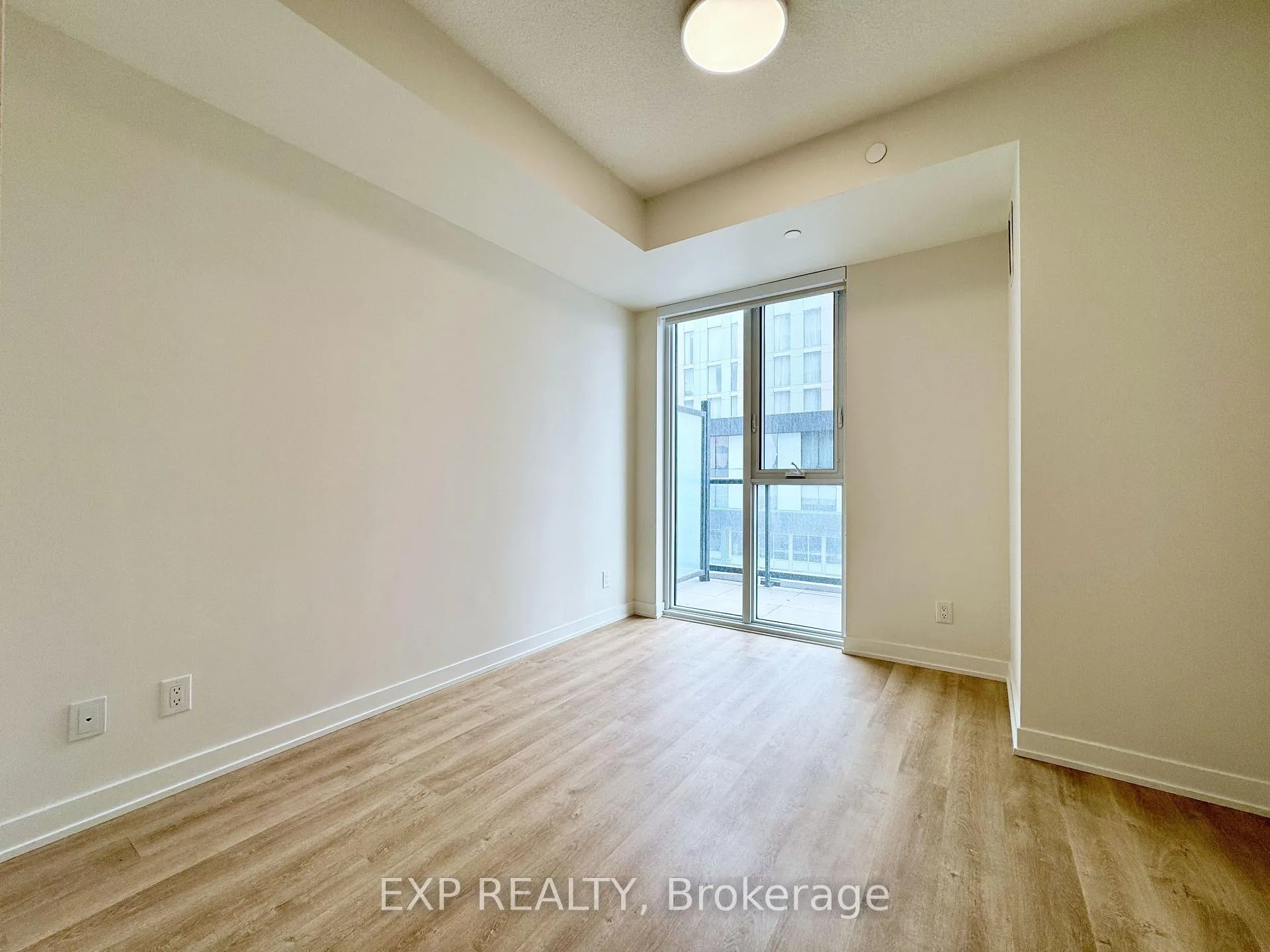Photo 8 of Unit 513, 8119 Birchmount Road, Markham, Unionville — HOMEH