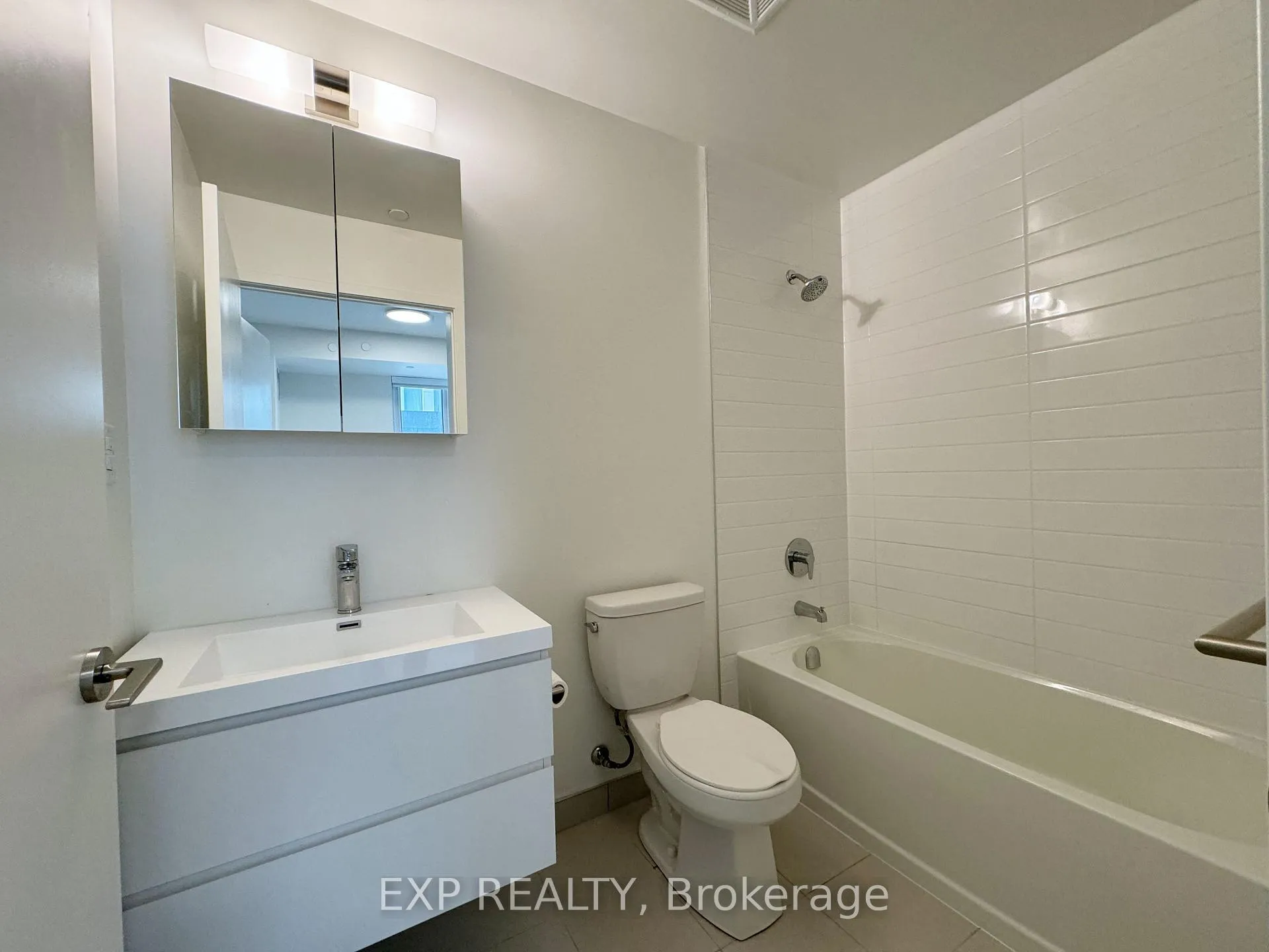 Photo 9 of Unit 513, 8119 Birchmount Road, Markham, Unionville — HOMEH