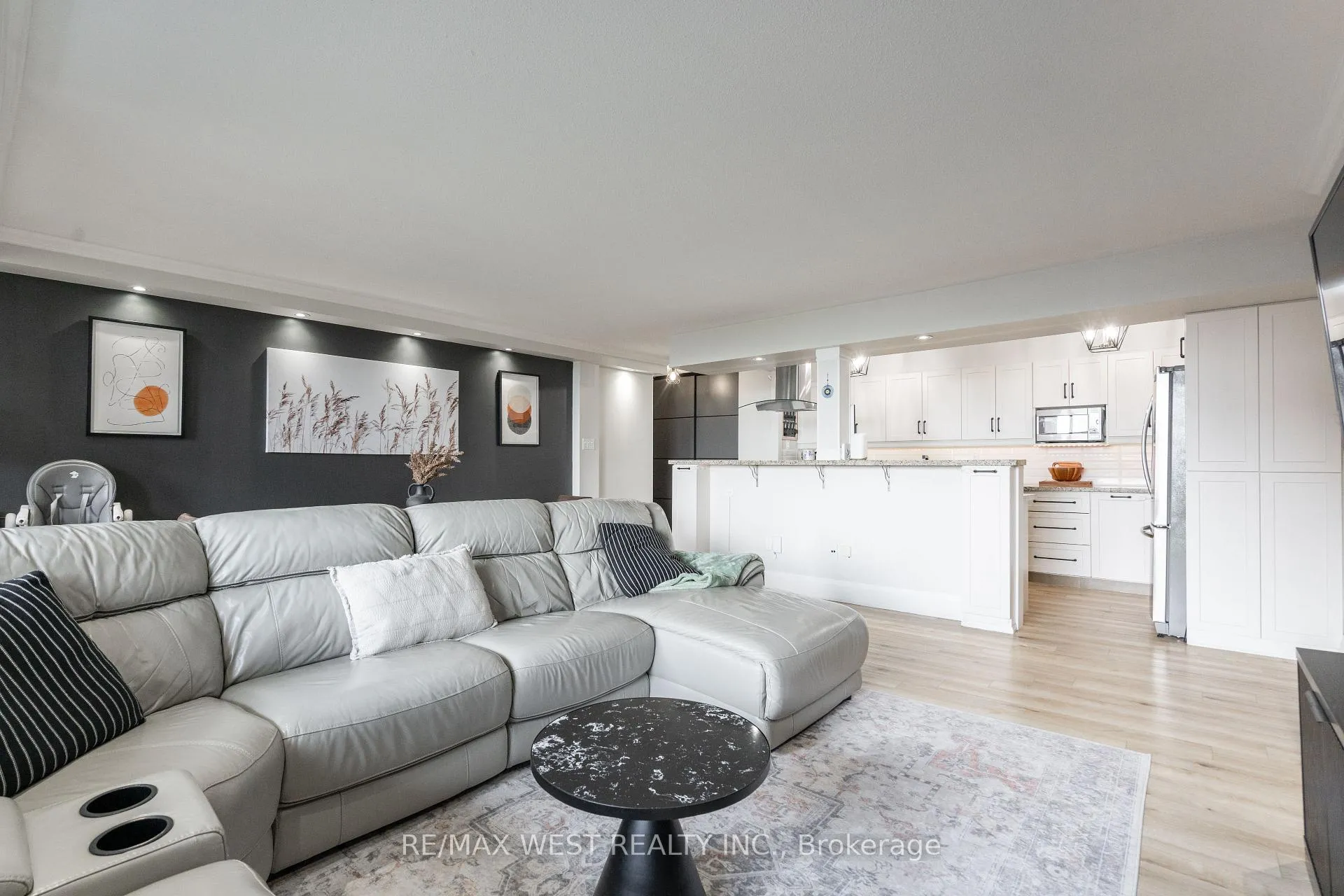 Photo 10 of Unit 1603, 61 Richview Road, Etobicoke, Humber Heights — HOMEH