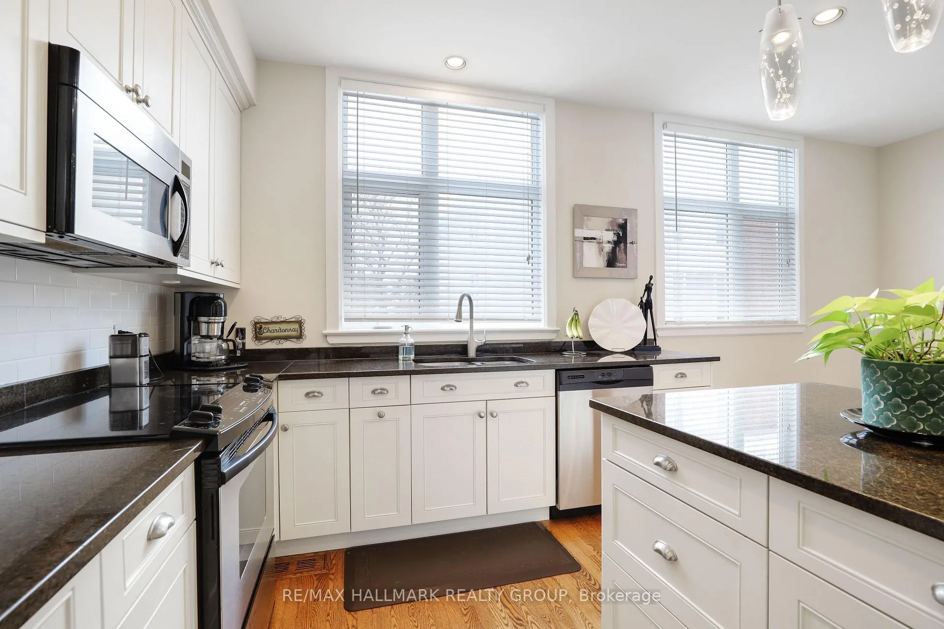 Photo 16 of 5 Nautica Private, Ottawa, Crystal Beach — HOMEH