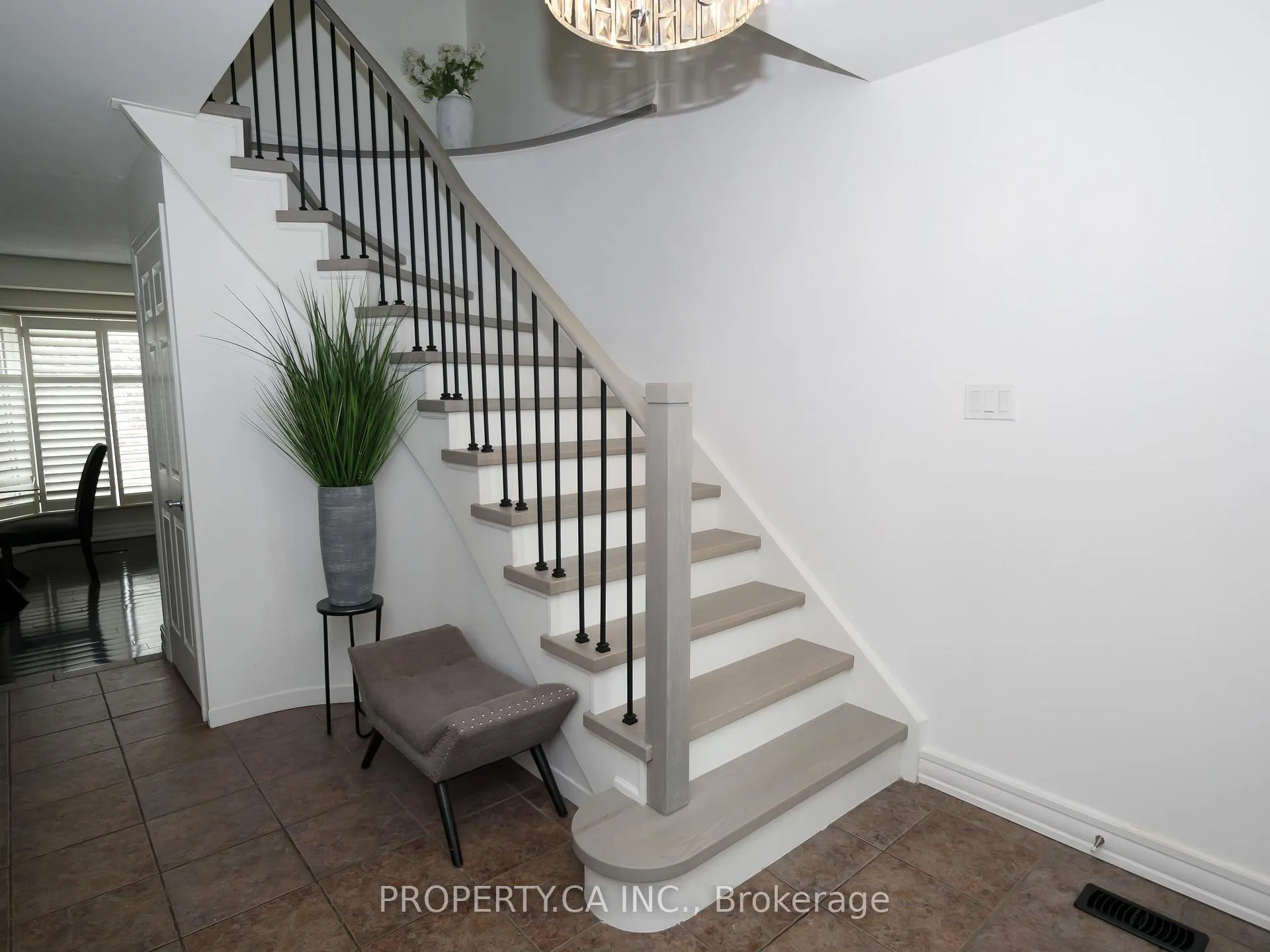Photo 7 of 34 Sawdon Drive, Whitby, Blue Grass Meadows — HOMEH