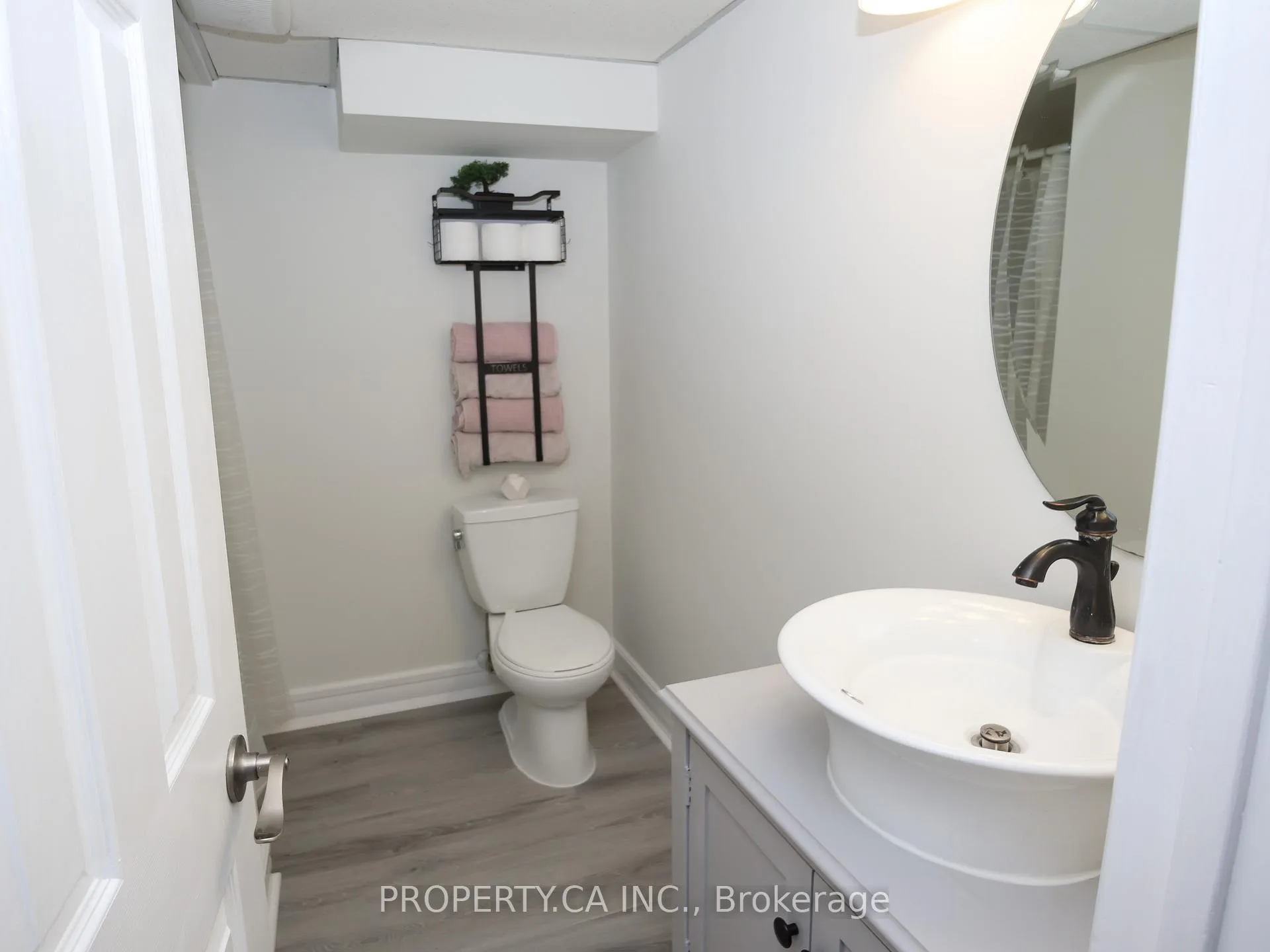 Photo 17 of 34 Sawdon Drive, Whitby, Blue Grass Meadows — HOMEH