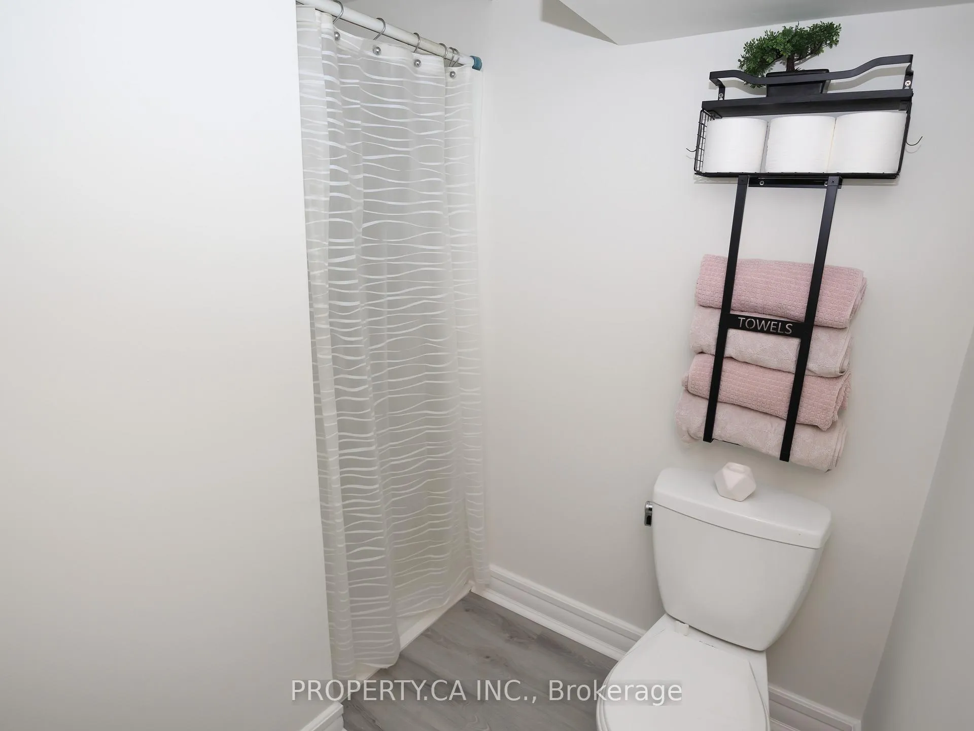 Photo 18 of 34 Sawdon Drive, Whitby, Blue Grass Meadows — HOMEH