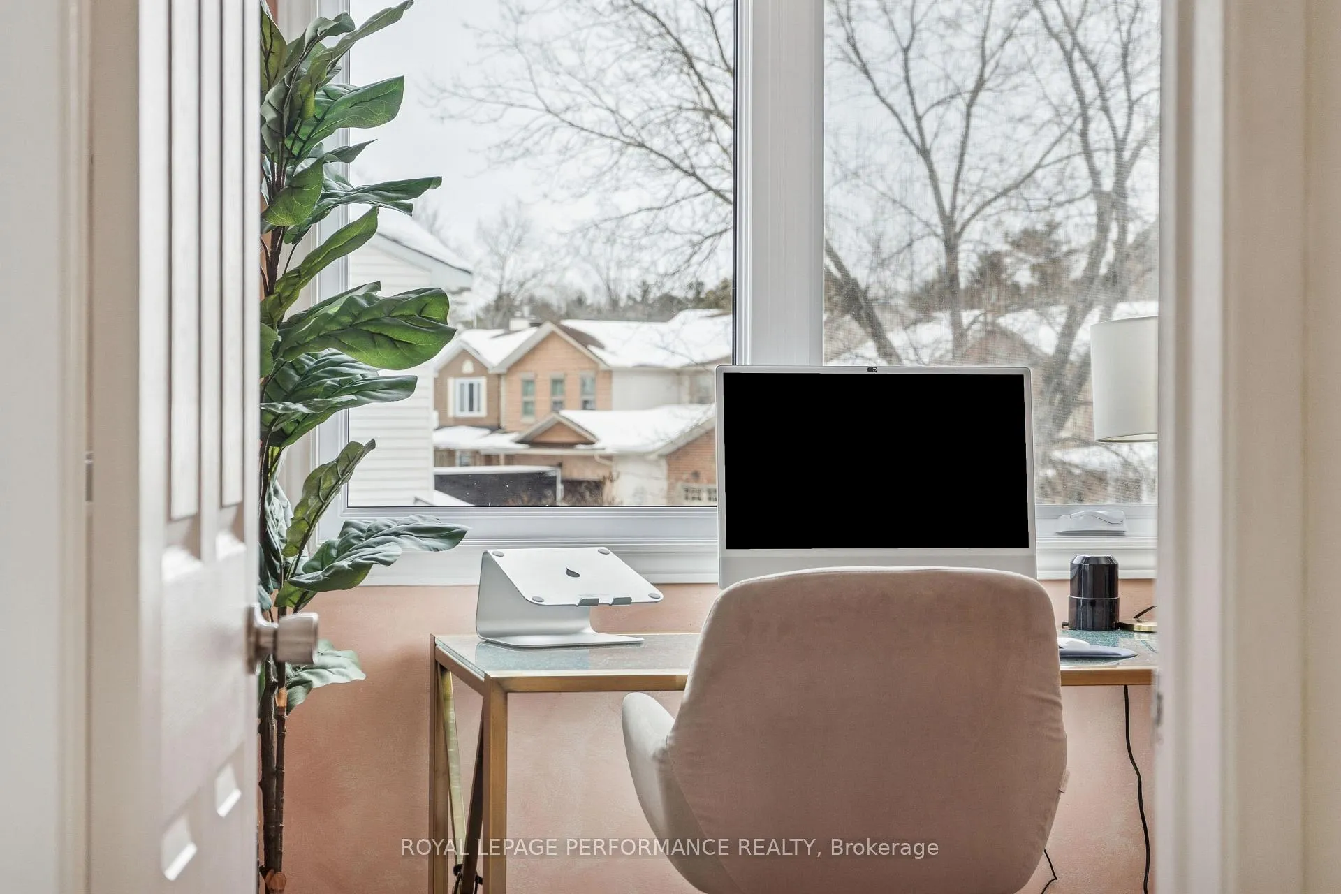 Photo 27 of 172 Claiborne Way, Ottawa, Queenswood Heights South — HOMEH