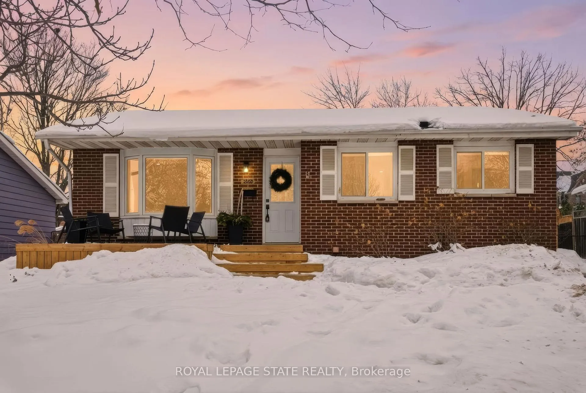 Photo 1 of 2128 Falmouth Terrace, Burlington, Brant Hills — HOMEH