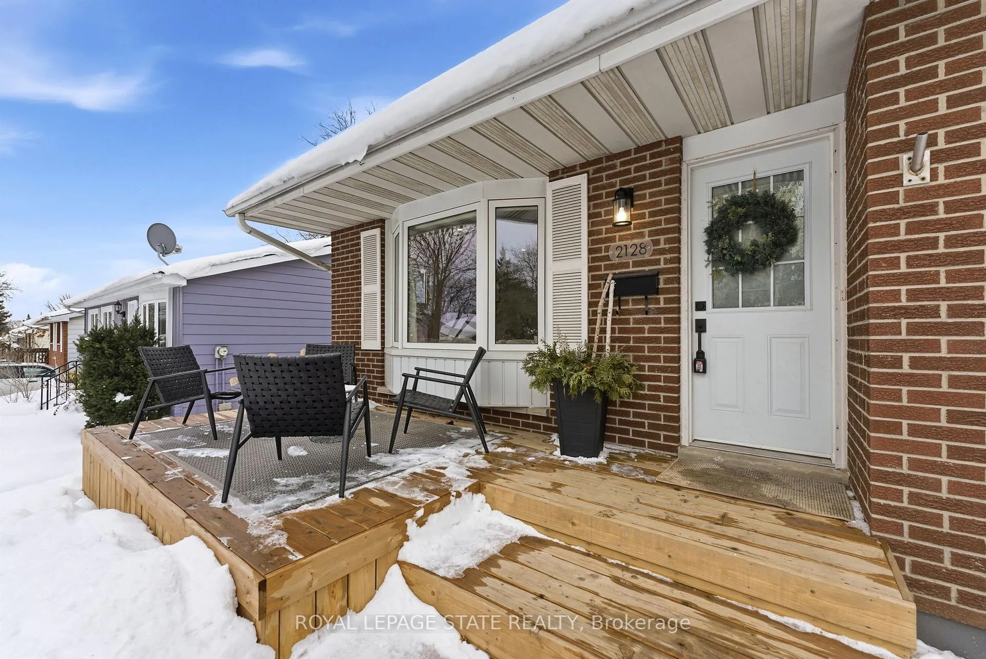 Photo 5 of 2128 Falmouth Terrace, Burlington, Brant Hills — HOMEH