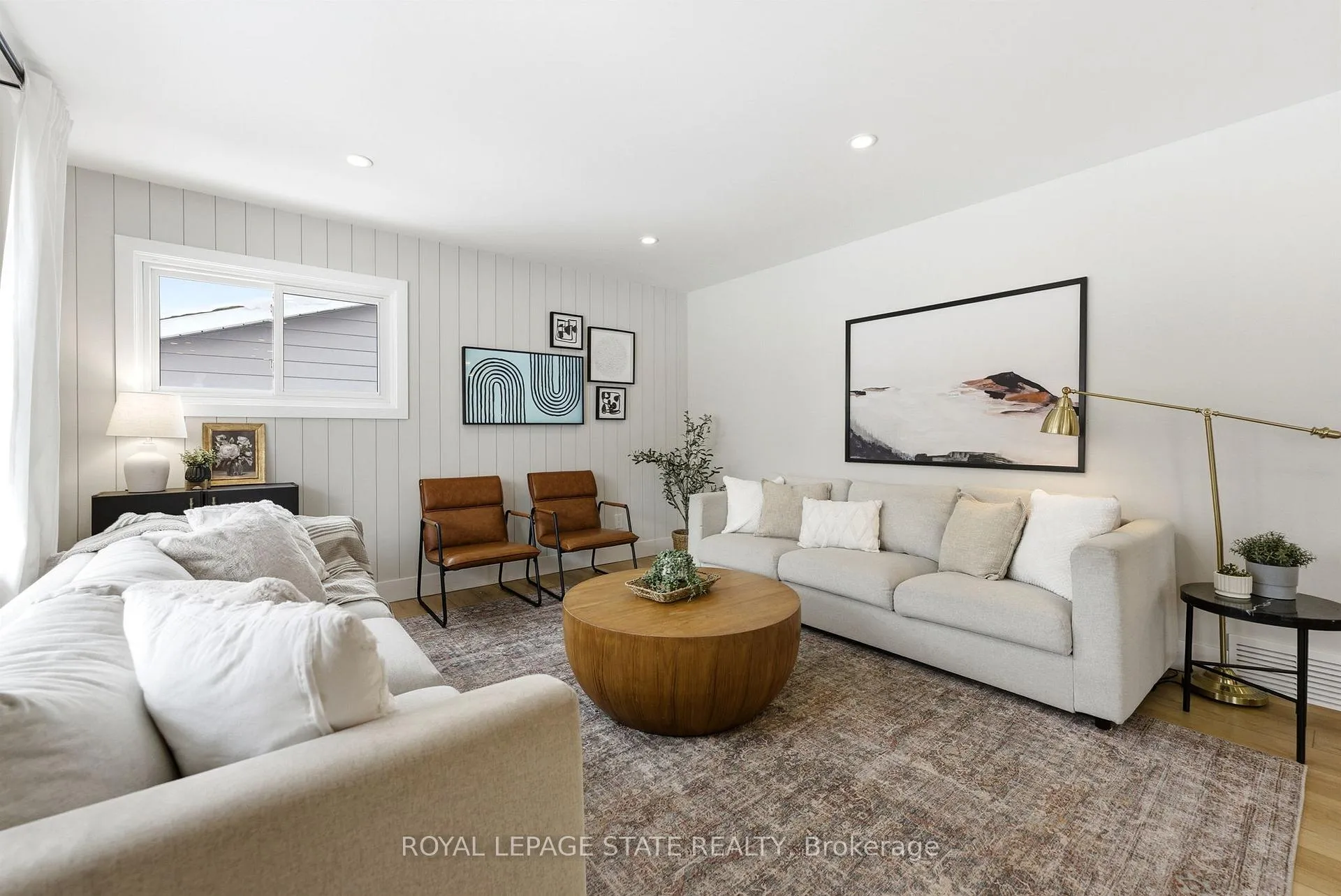 Photo 6 of 2128 Falmouth Terrace, Burlington, Brant Hills — HOMEH