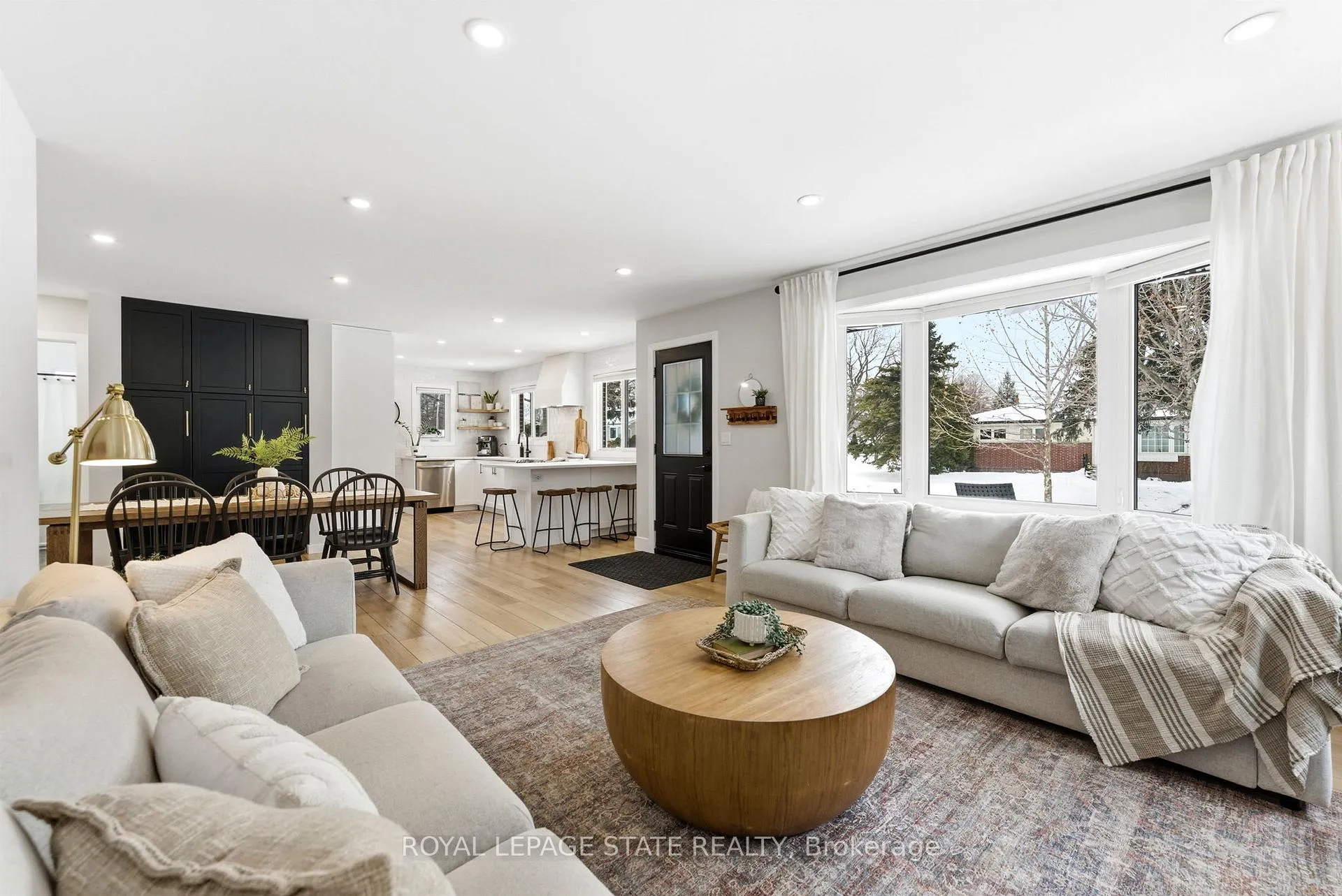 Photo 11 of 2128 Falmouth Terrace, Burlington, Brant Hills — HOMEH