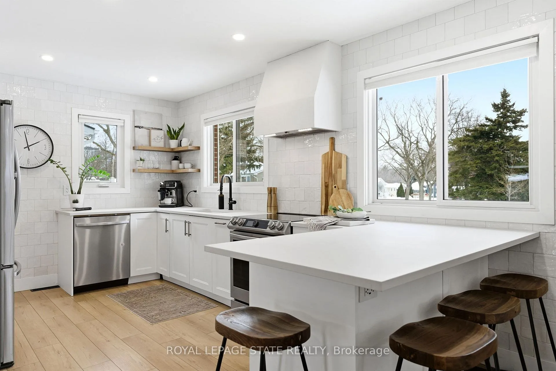 Photo 15 of 2128 Falmouth Terrace, Burlington, Brant Hills — HOMEH
