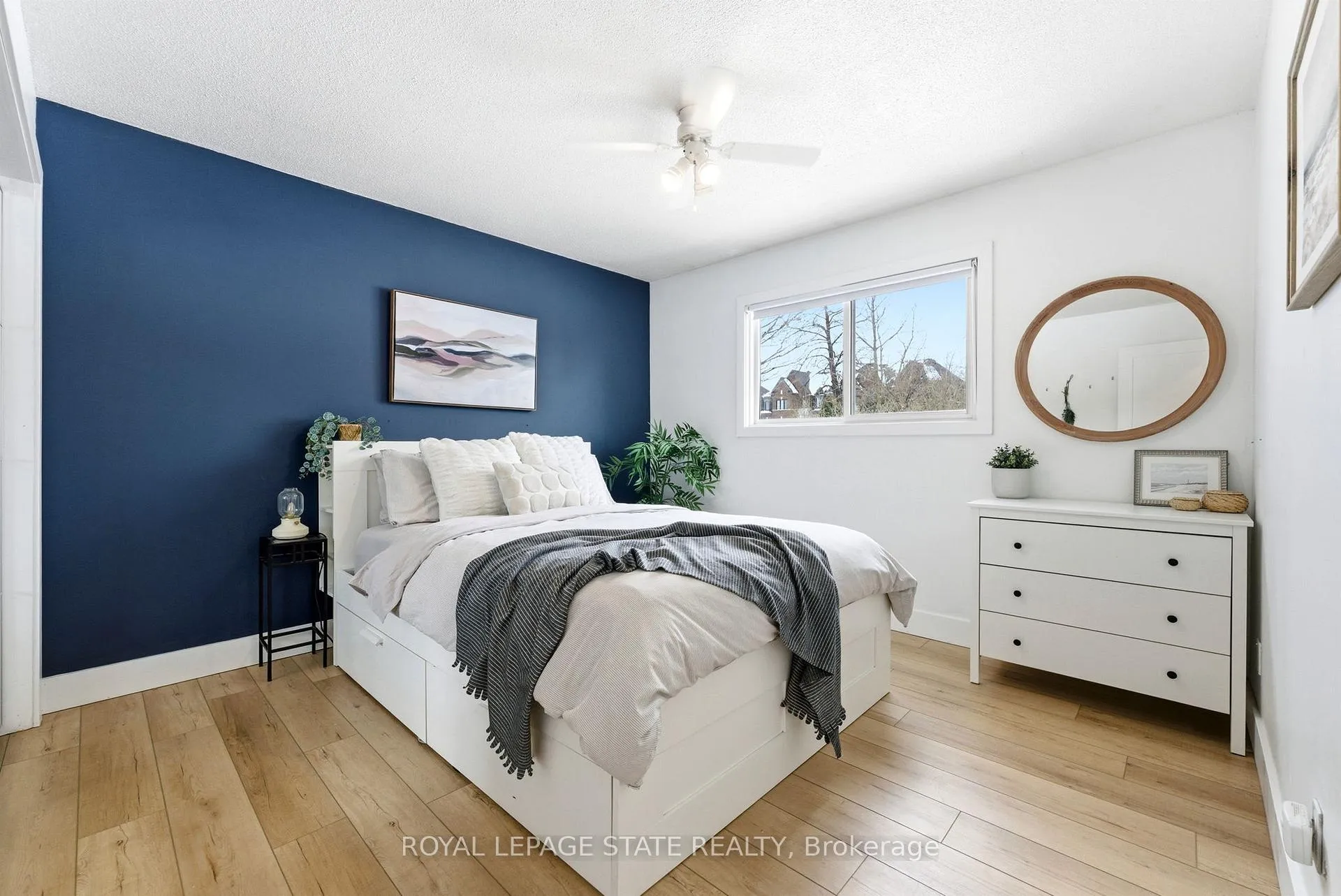 Photo 25 of 2128 Falmouth Terrace, Burlington, Brant Hills — HOMEH