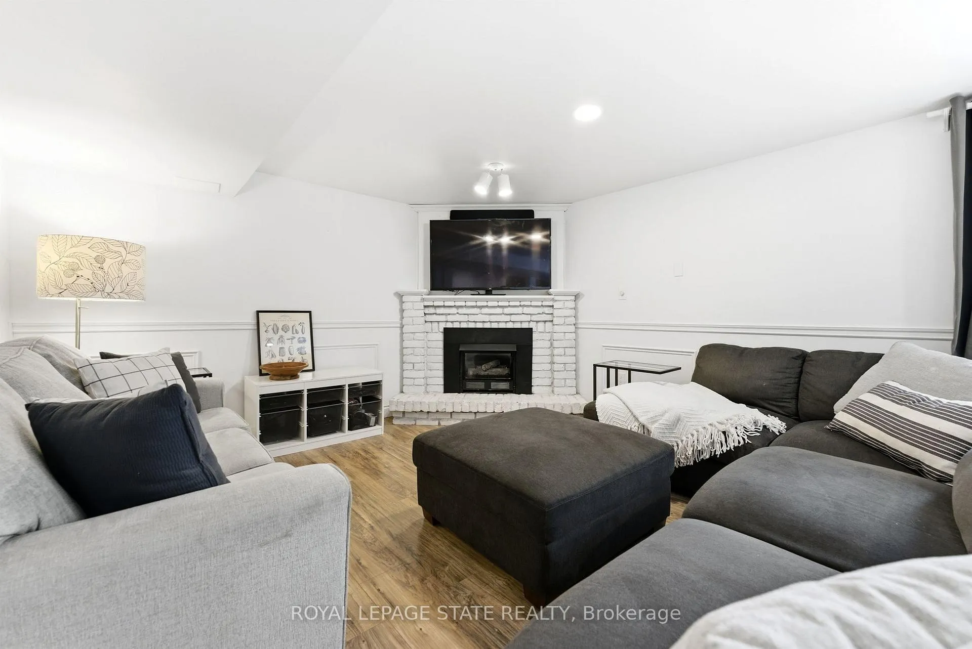Photo 30 of 2128 Falmouth Terrace, Burlington, Brant Hills — HOMEH
