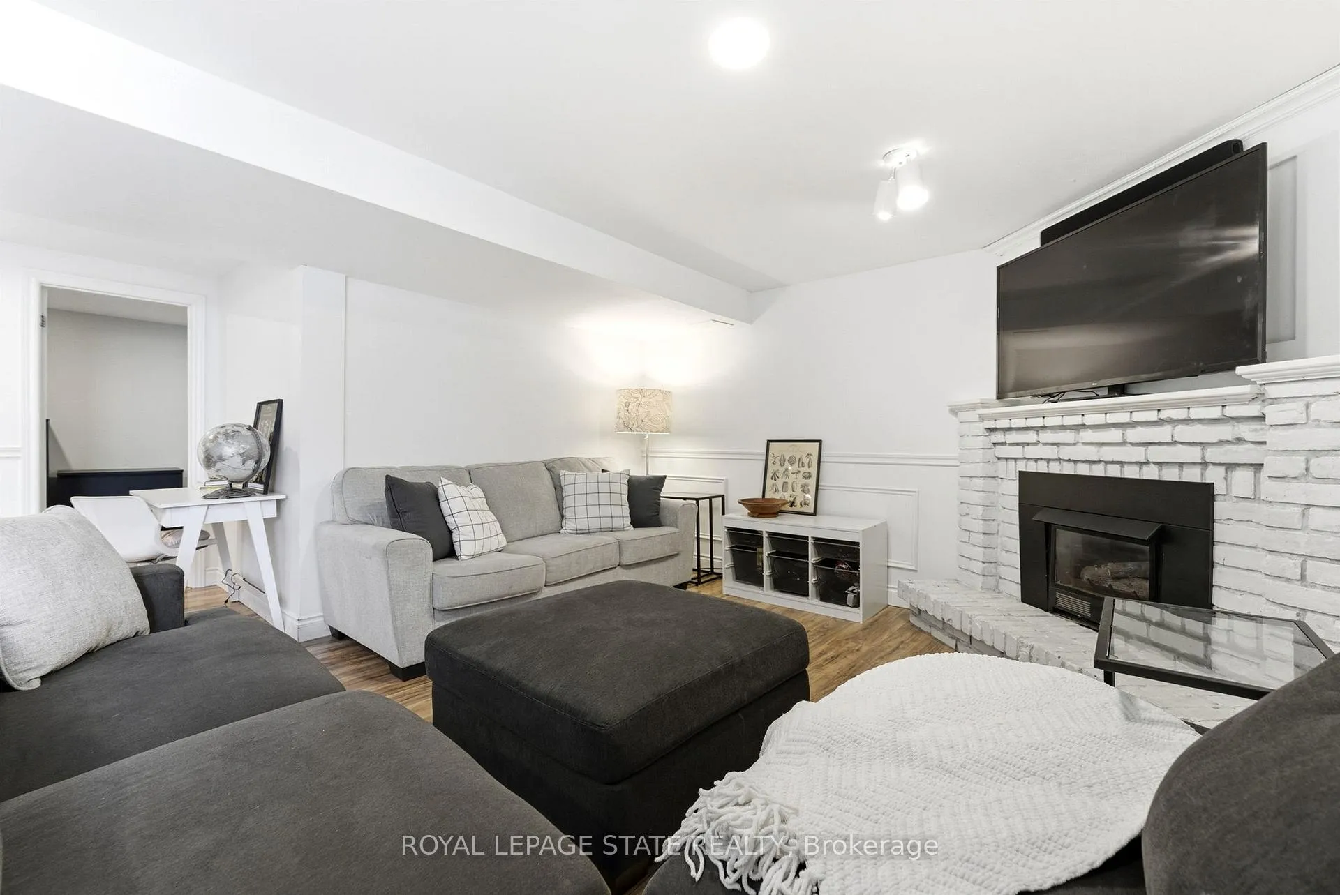 Photo 31 of 2128 Falmouth Terrace, Burlington, Brant Hills — HOMEH