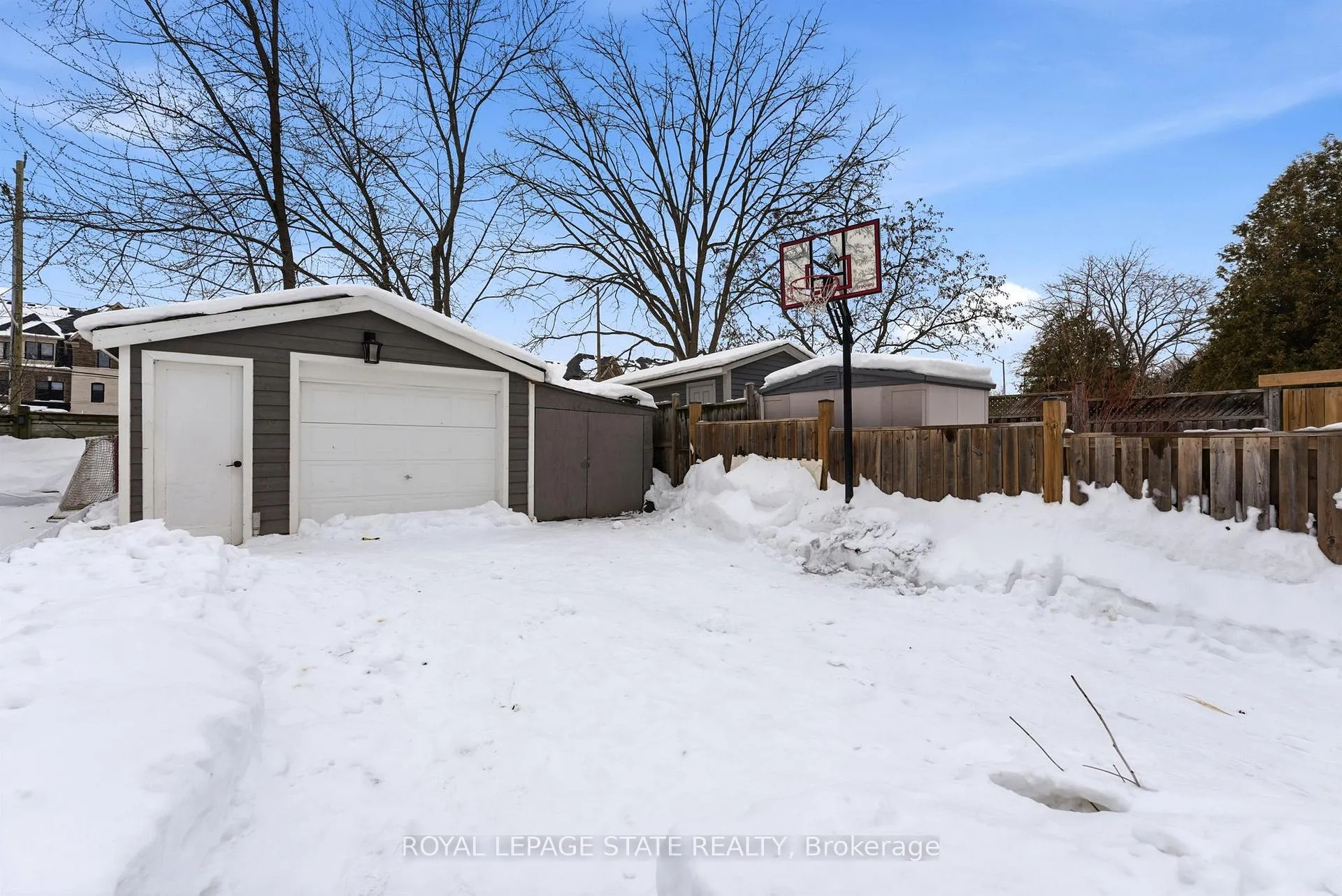 Photo 46 of 2128 Falmouth Terrace, Burlington, Brant Hills — HOMEH