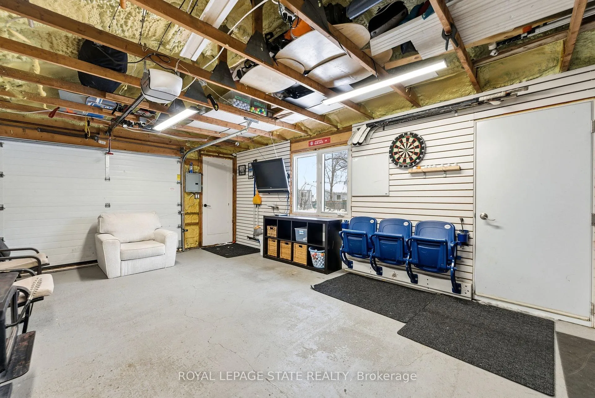 Photo 49 of 2128 Falmouth Terrace, Burlington, Brant Hills — HOMEH