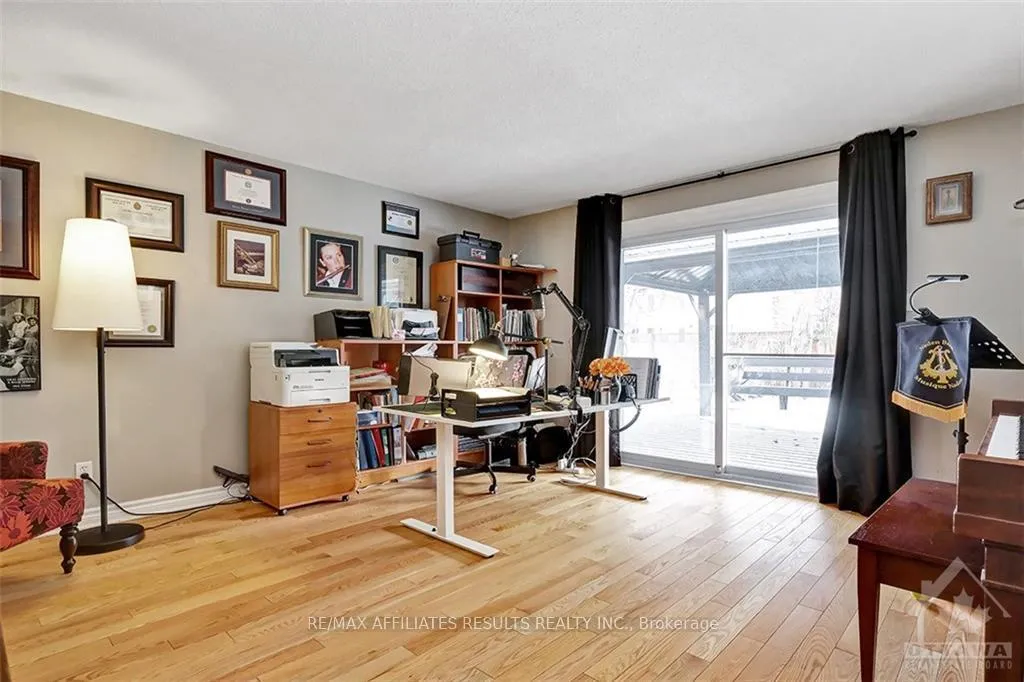 Photo 7 of 3426 Uplands Drive, Ottawa, Hunt Club — HOMEH