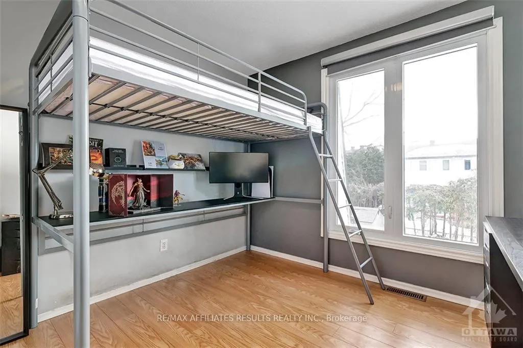 Photo 10 of 3426 Uplands Drive, Ottawa, Hunt Club — HOMEH