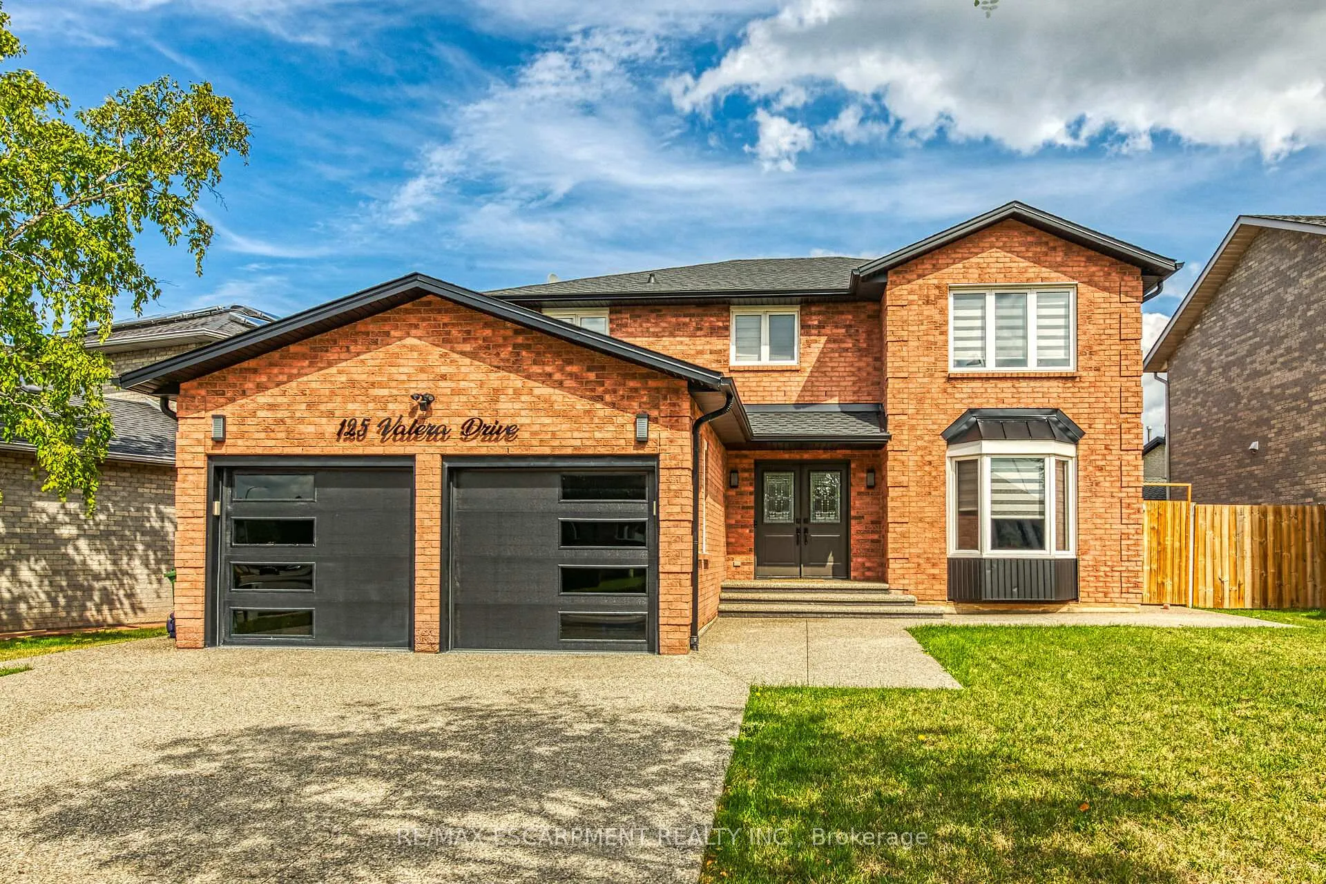 Photo 1 of 125 Valera Drive, Hamilton, Stoney Creek — HOMEH