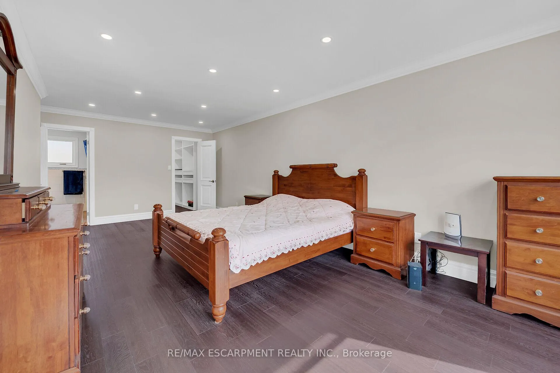 Photo 28 of 125 Valera Drive, Hamilton, Stoney Creek — HOMEH