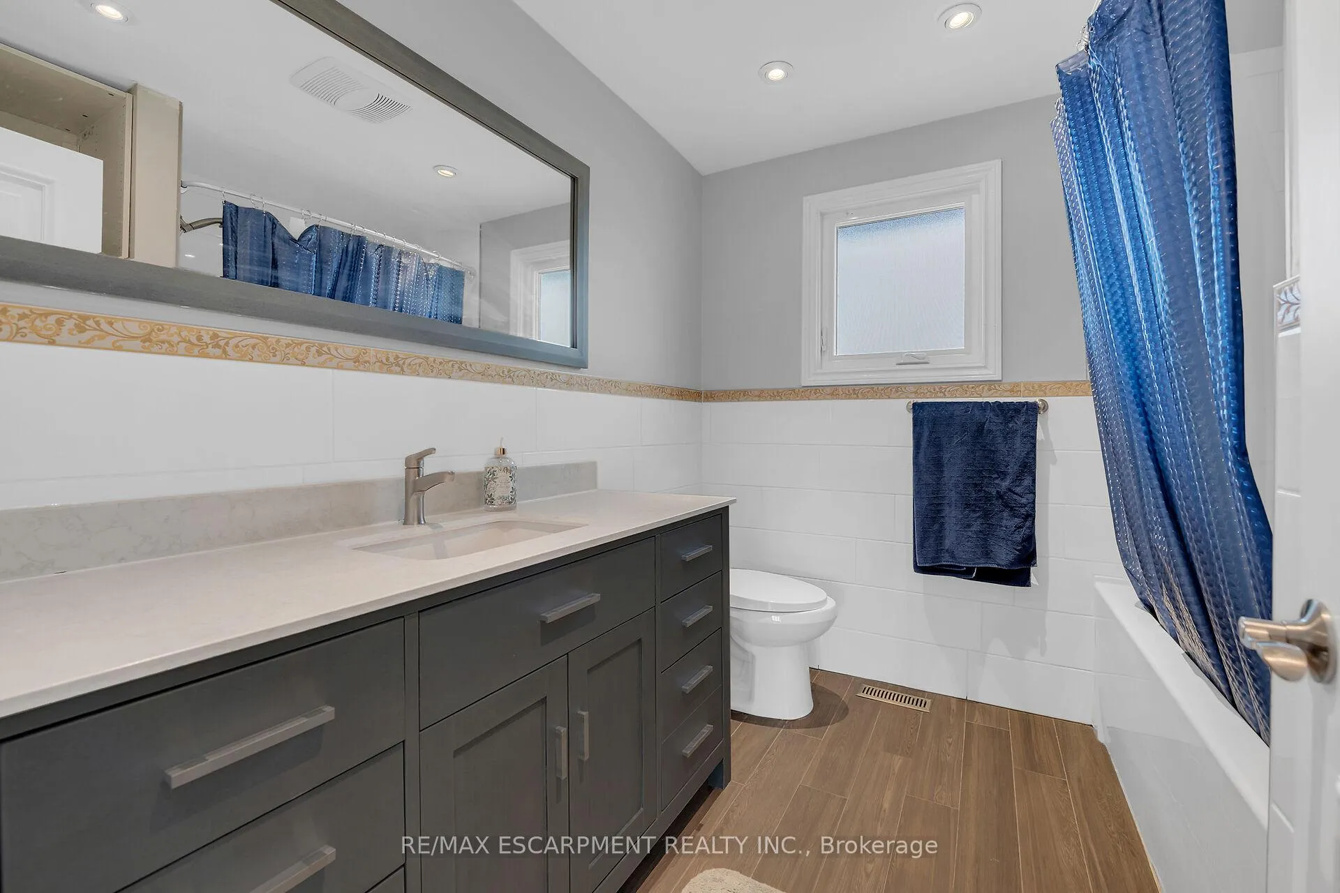 Photo 30 of 125 Valera Drive, Hamilton, Stoney Creek — HOMEH