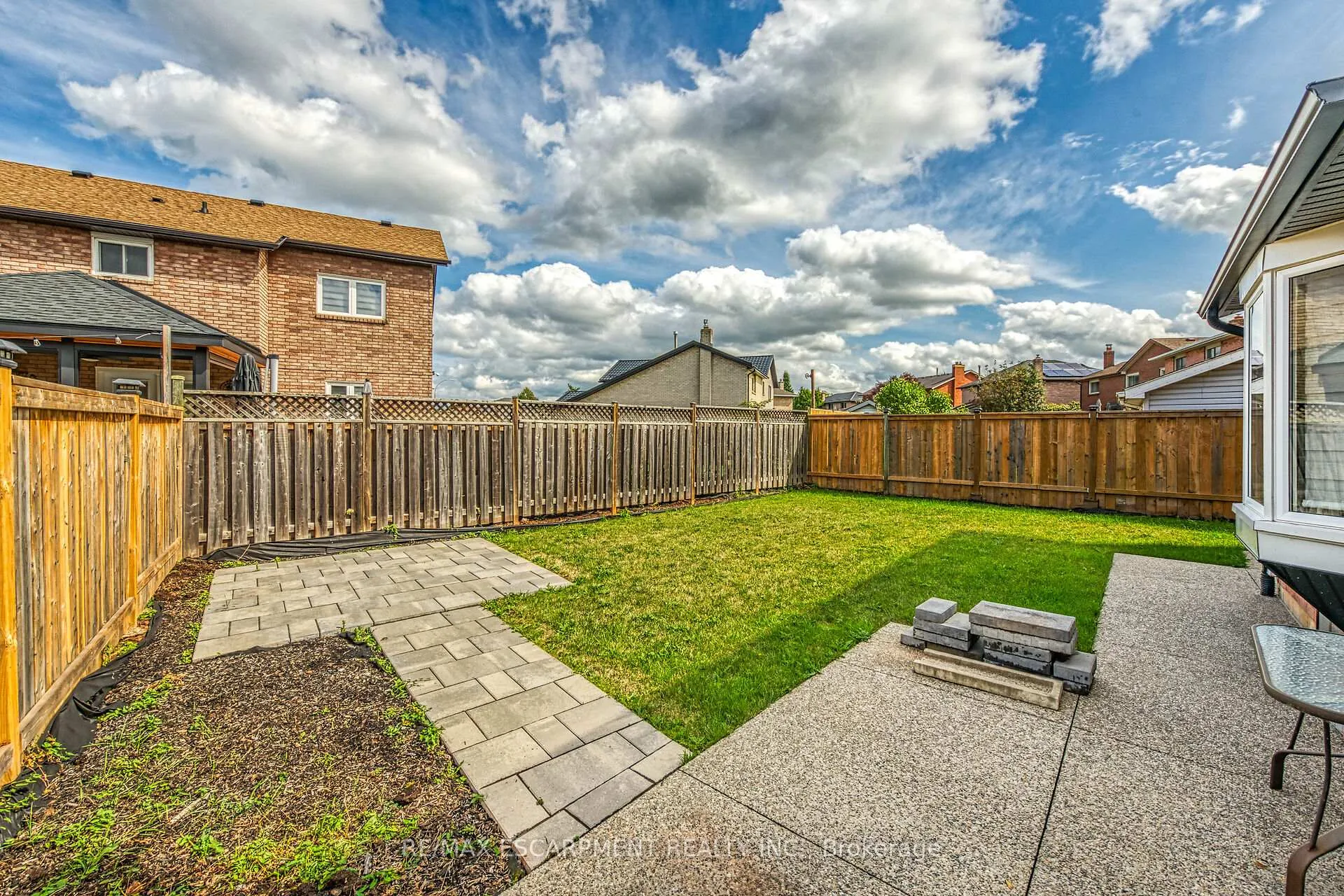 Photo 46 of 125 Valera Drive, Hamilton, Stoney Creek — HOMEH