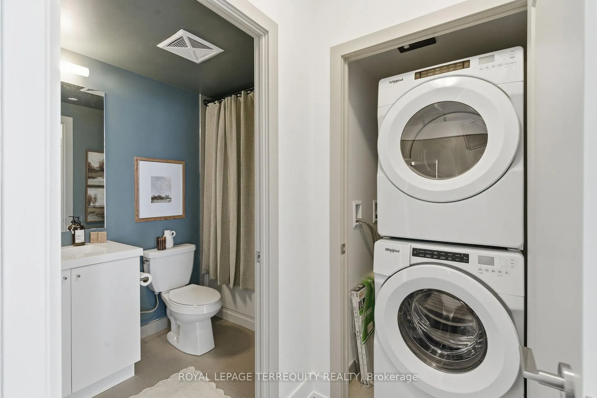 Photo 16 of Unit 2004, 2550 Simcoe Street N, Oshawa, Windfields — HOMEH