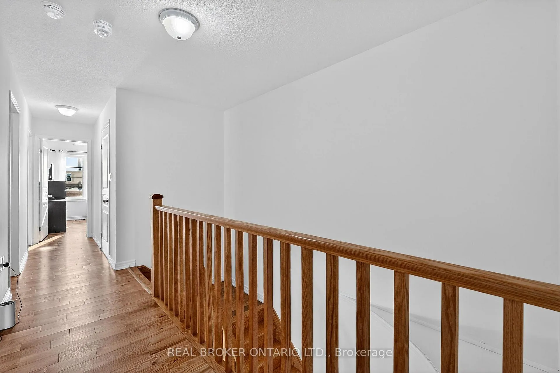 Photo 13 of 174 Lormont Boulevard, Hamilton, Stoney Creek Mountain — HOMEH