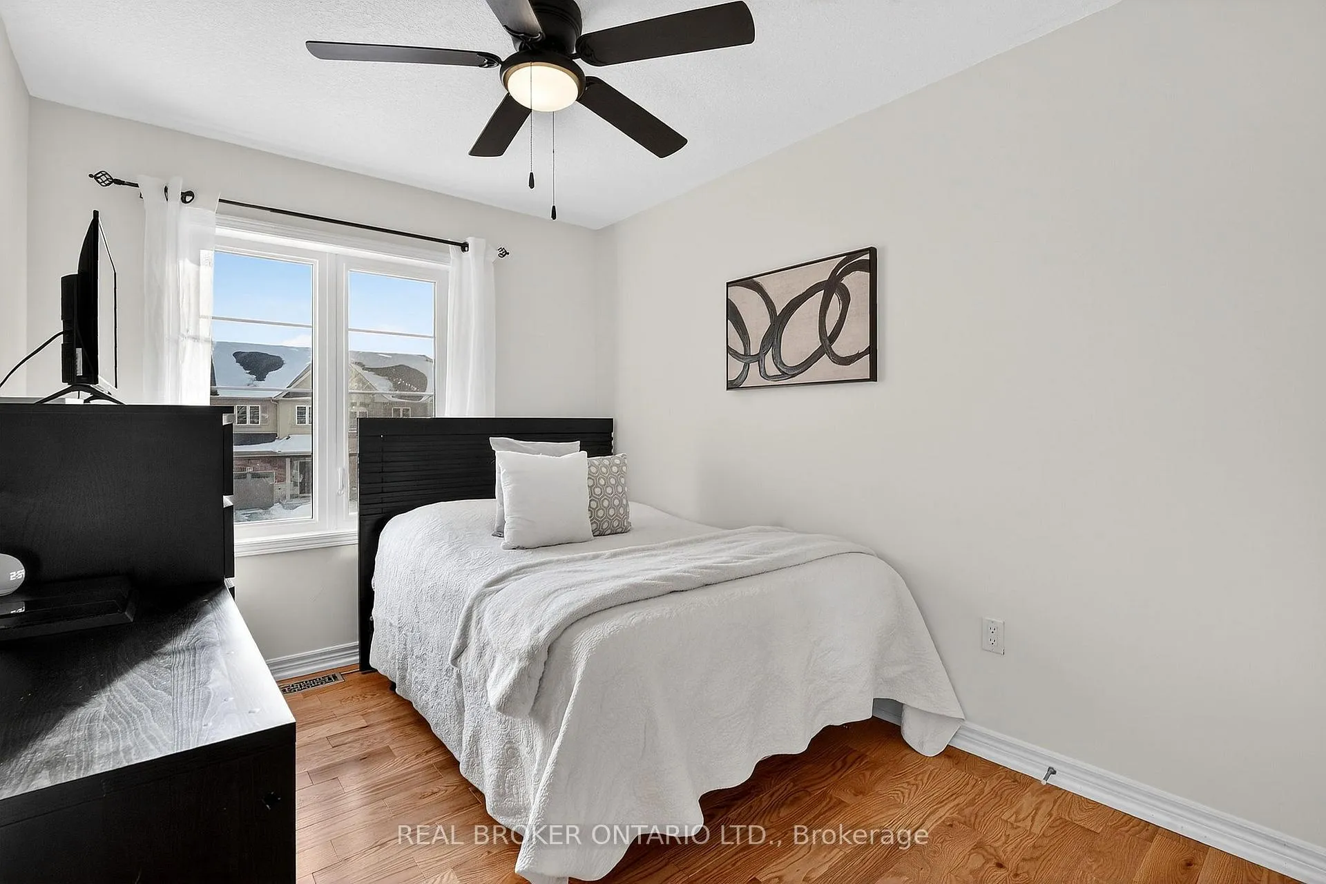 Photo 17 of 174 Lormont Boulevard, Hamilton, Stoney Creek Mountain — HOMEH