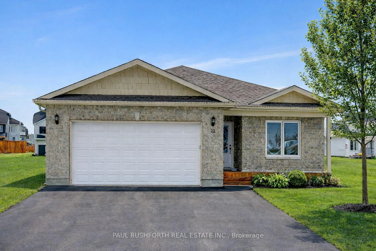 Photo 4 of 22 Code Crescent, Smiths Falls — HOMEH