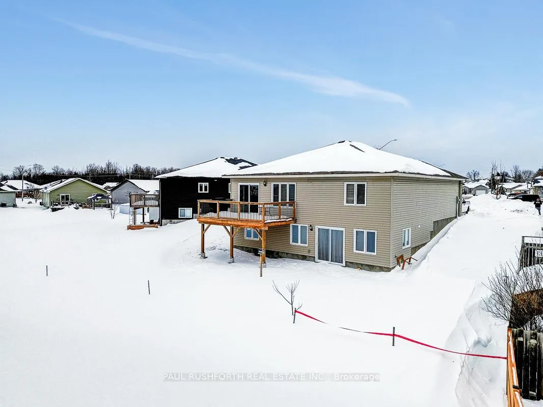 Photo 25 of 22 Code Crescent, Smiths Falls — HOMEH