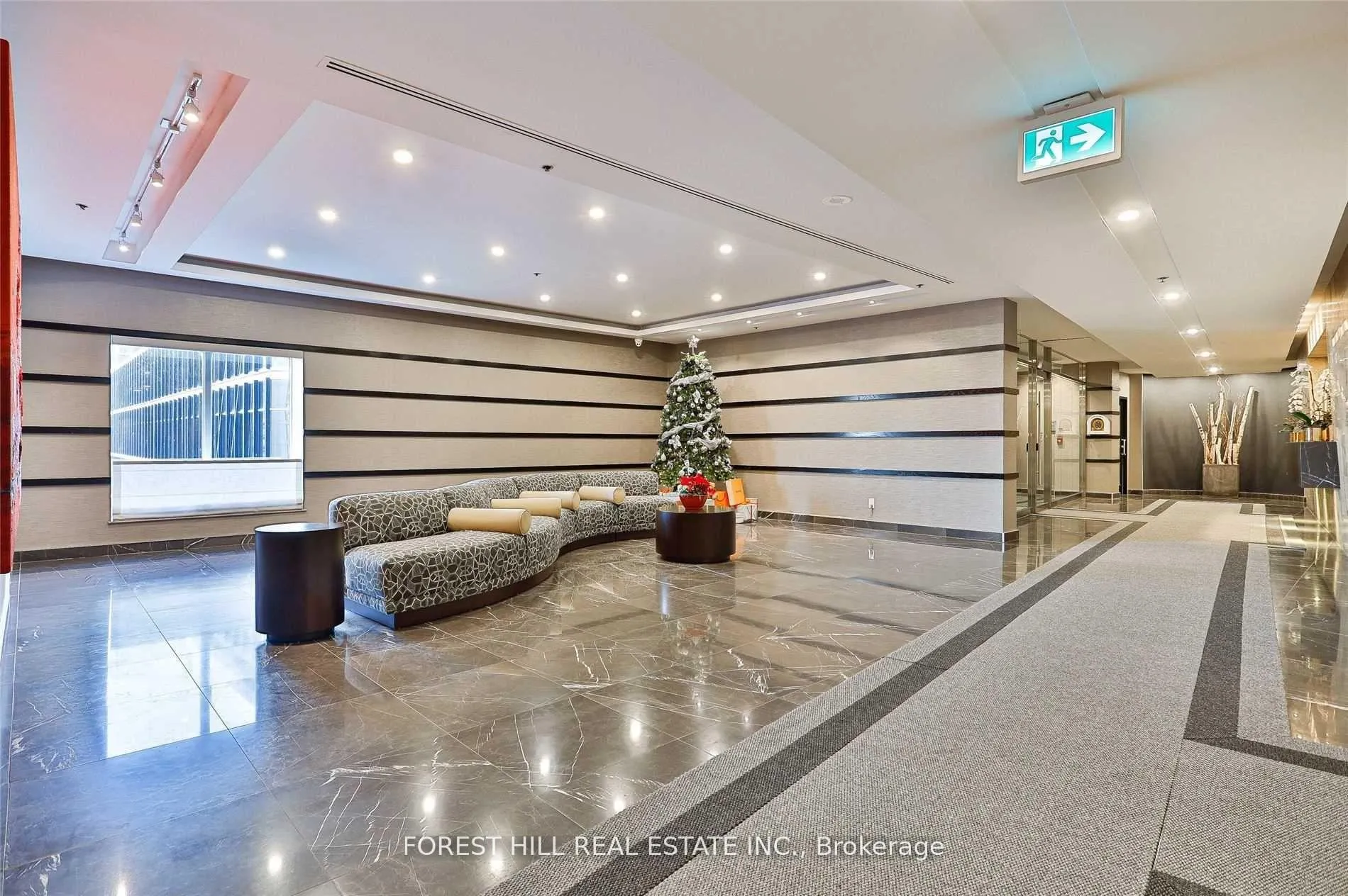 Photo 4 of Unit 3515, 8 Park Road, Toronto, Rosedale-Moore Park — HOMEH