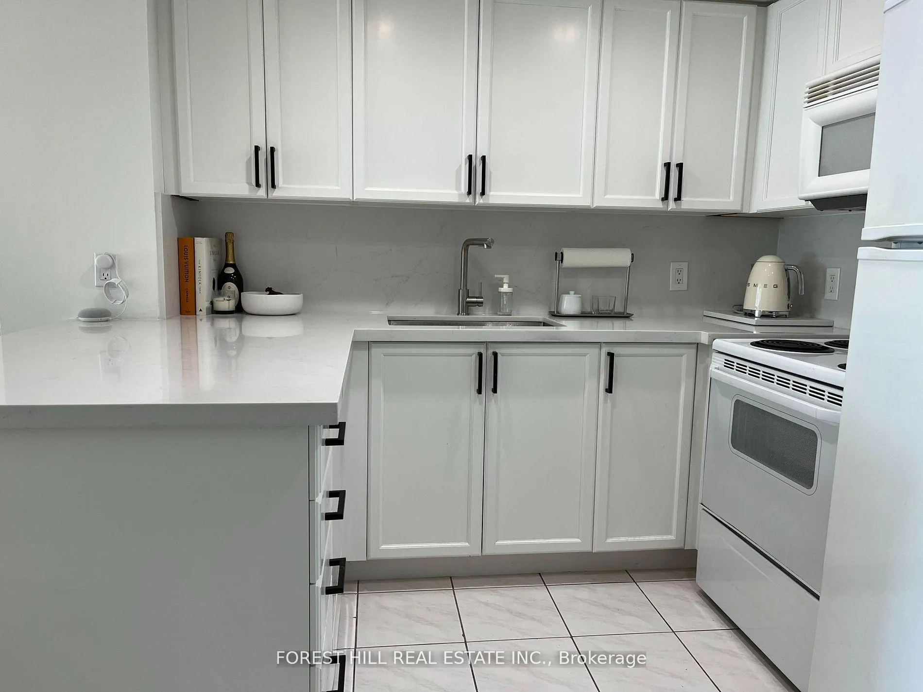 Photo 10 of Unit 3515, 8 Park Road, Toronto, Rosedale-Moore Park — HOMEH