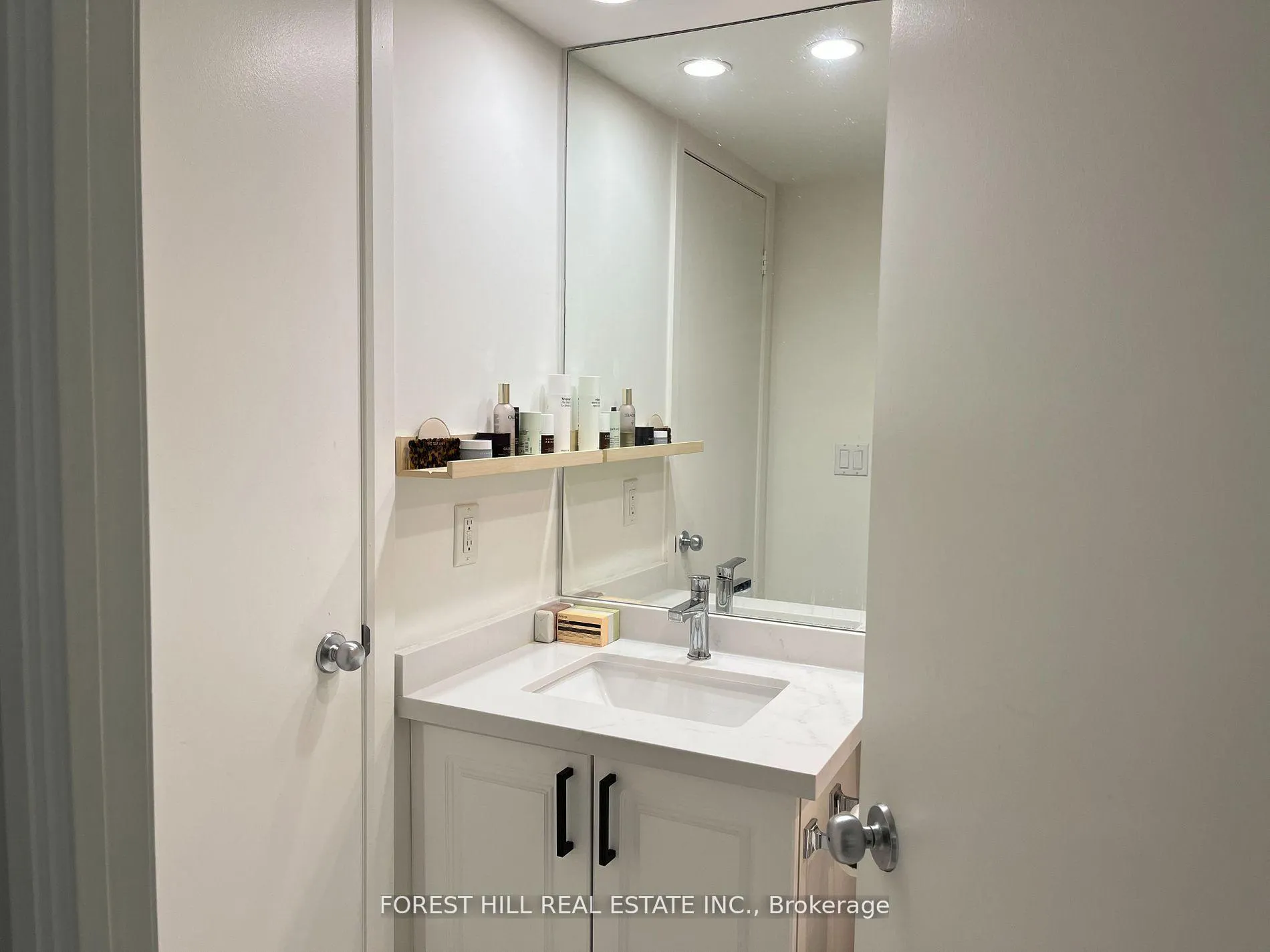 Photo 19 of Unit 3515, 8 Park Road, Toronto, Rosedale-Moore Park — HOMEH