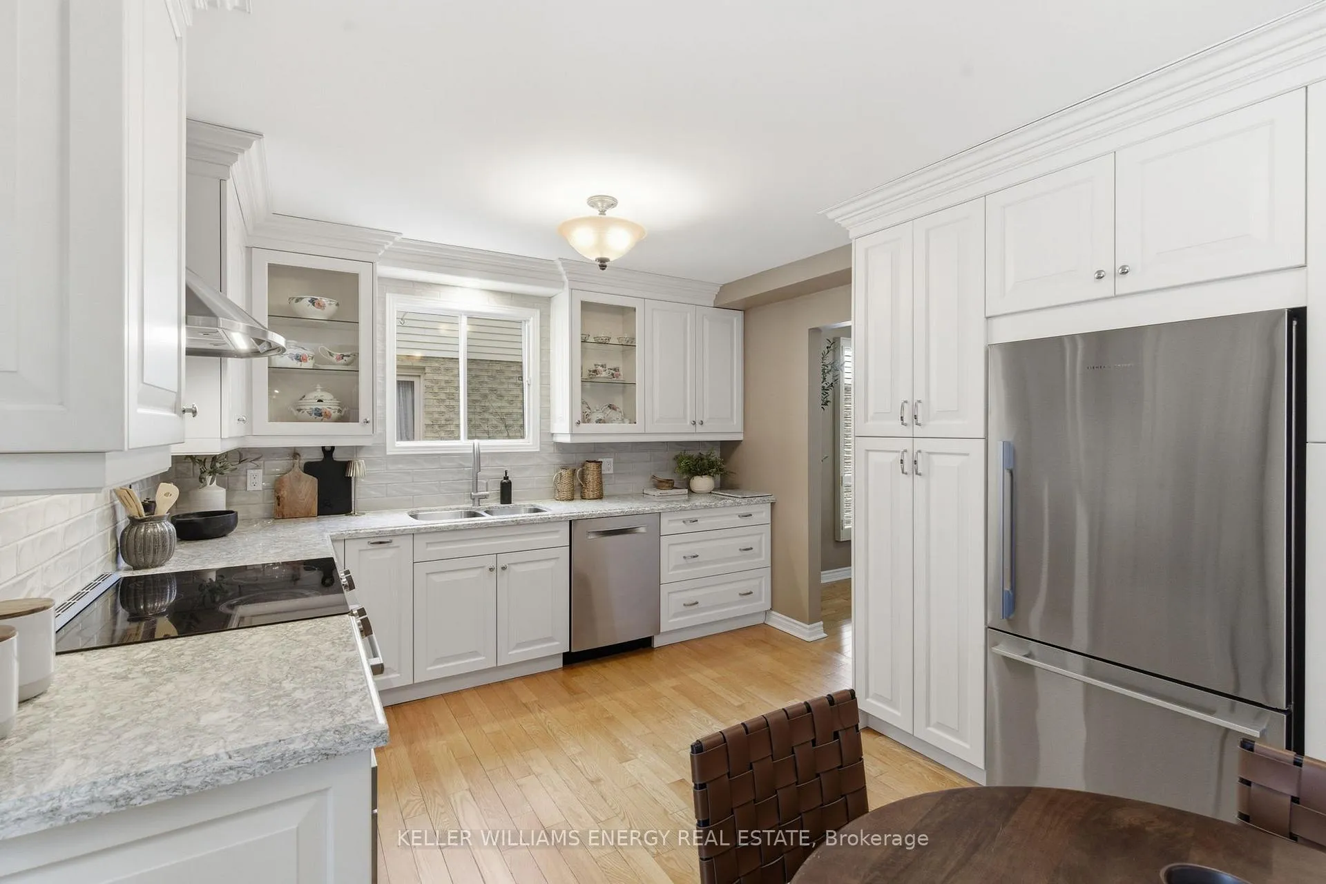 Photo 14 of 979 Peggoty Circle, Oshawa, Eastdale — HOMEH