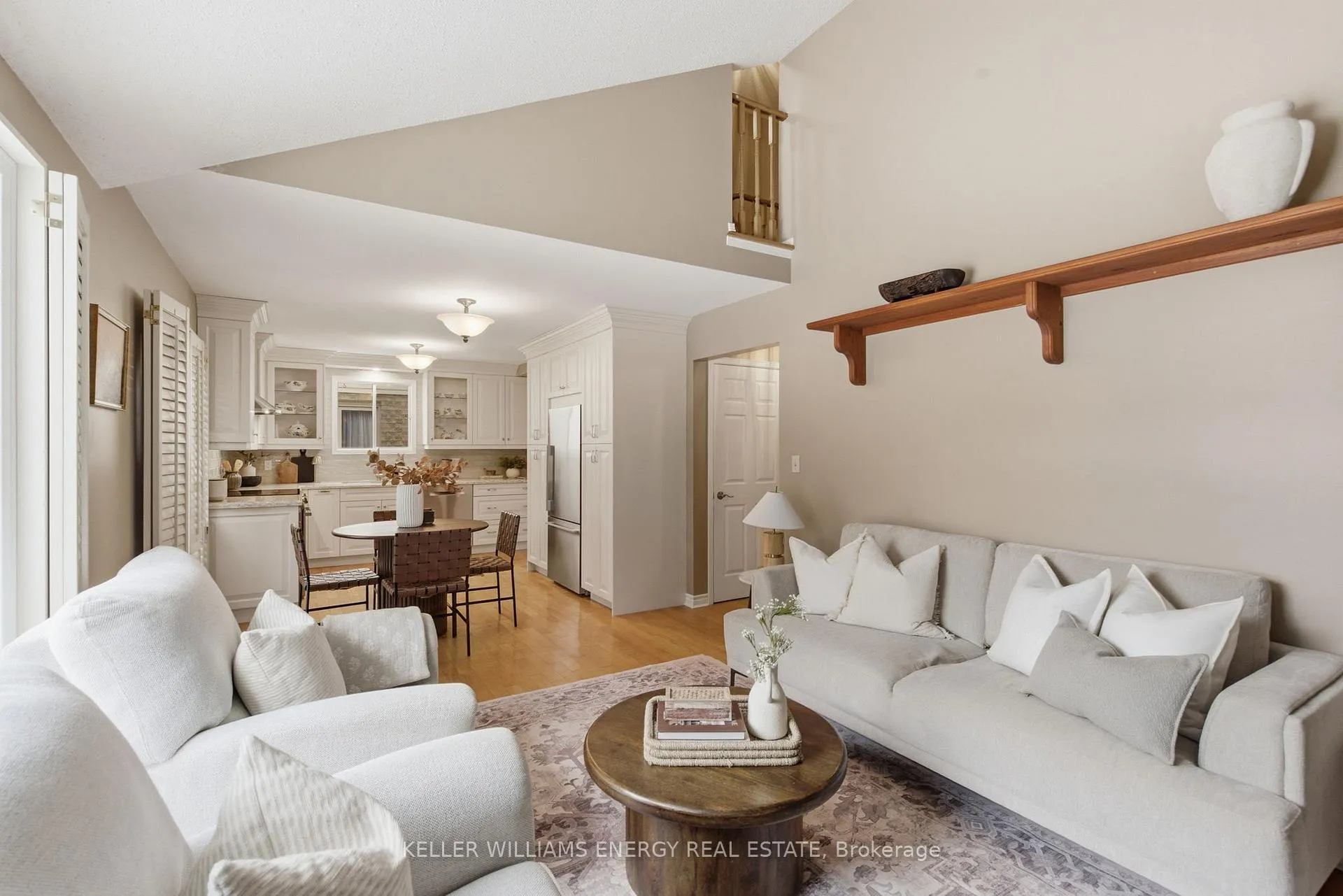 Photo 20 of 979 Peggoty Circle, Oshawa, Eastdale — HOMEH