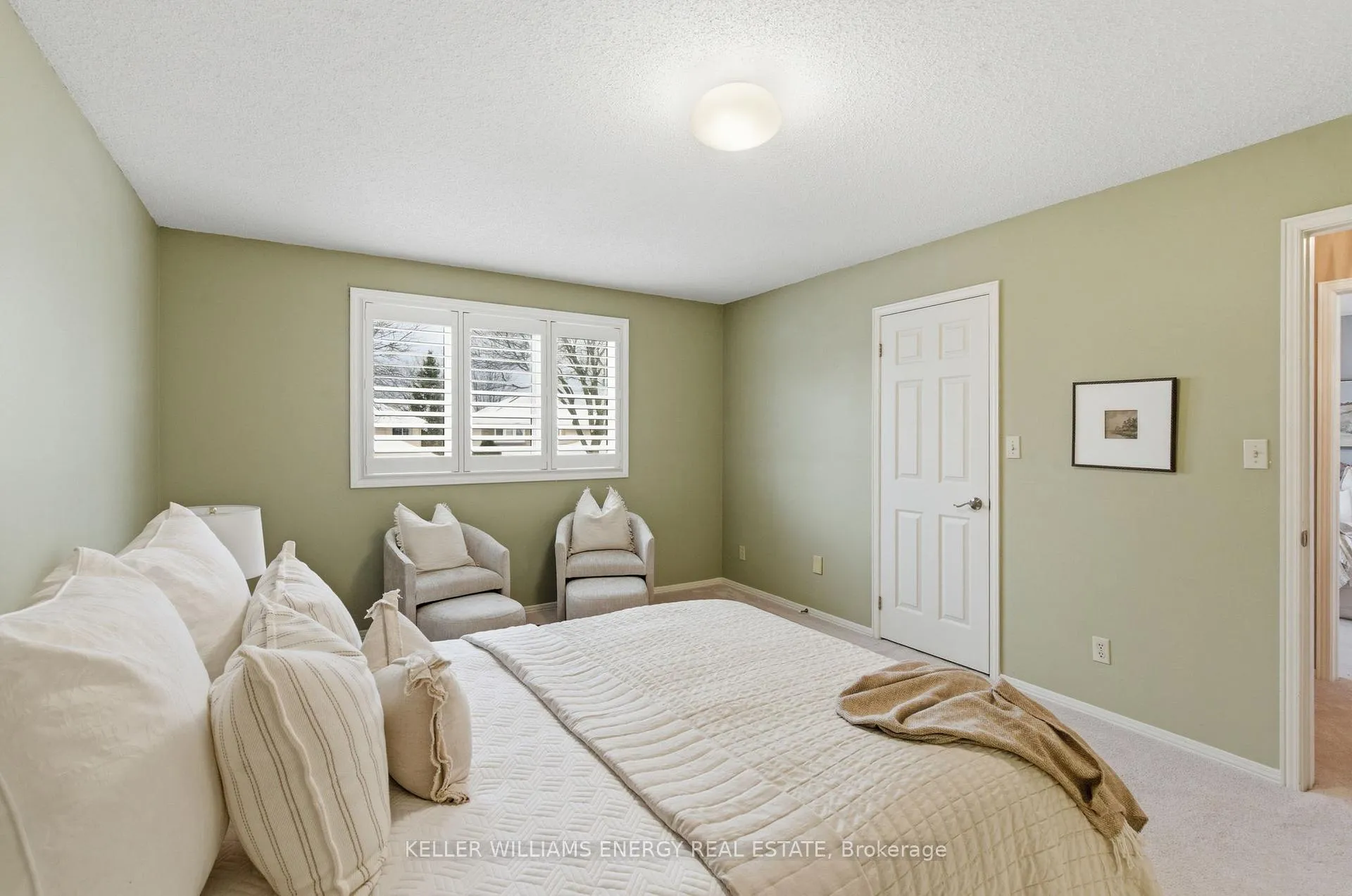 Photo 34 of 979 Peggoty Circle, Oshawa, Eastdale — HOMEH