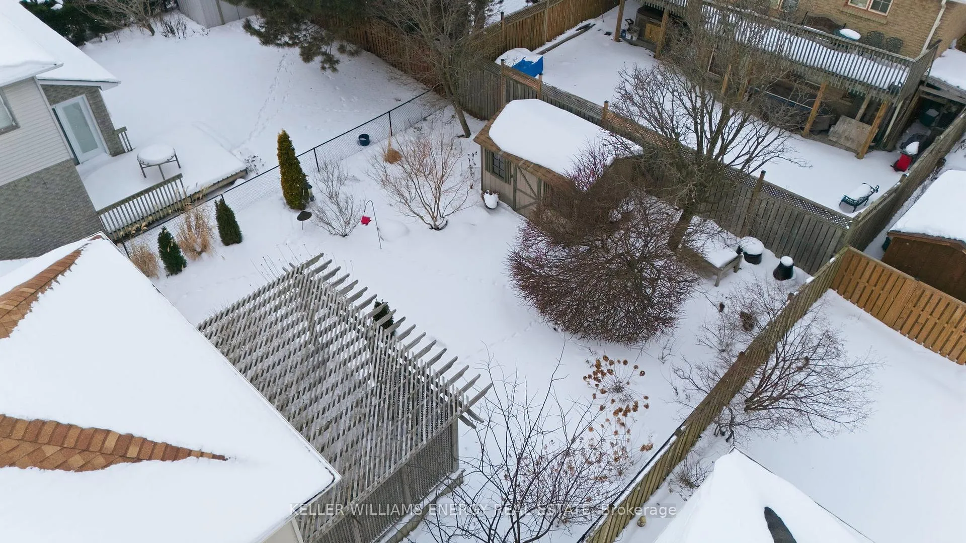 Photo 45 of 979 Peggoty Circle, Oshawa, Eastdale — HOMEH