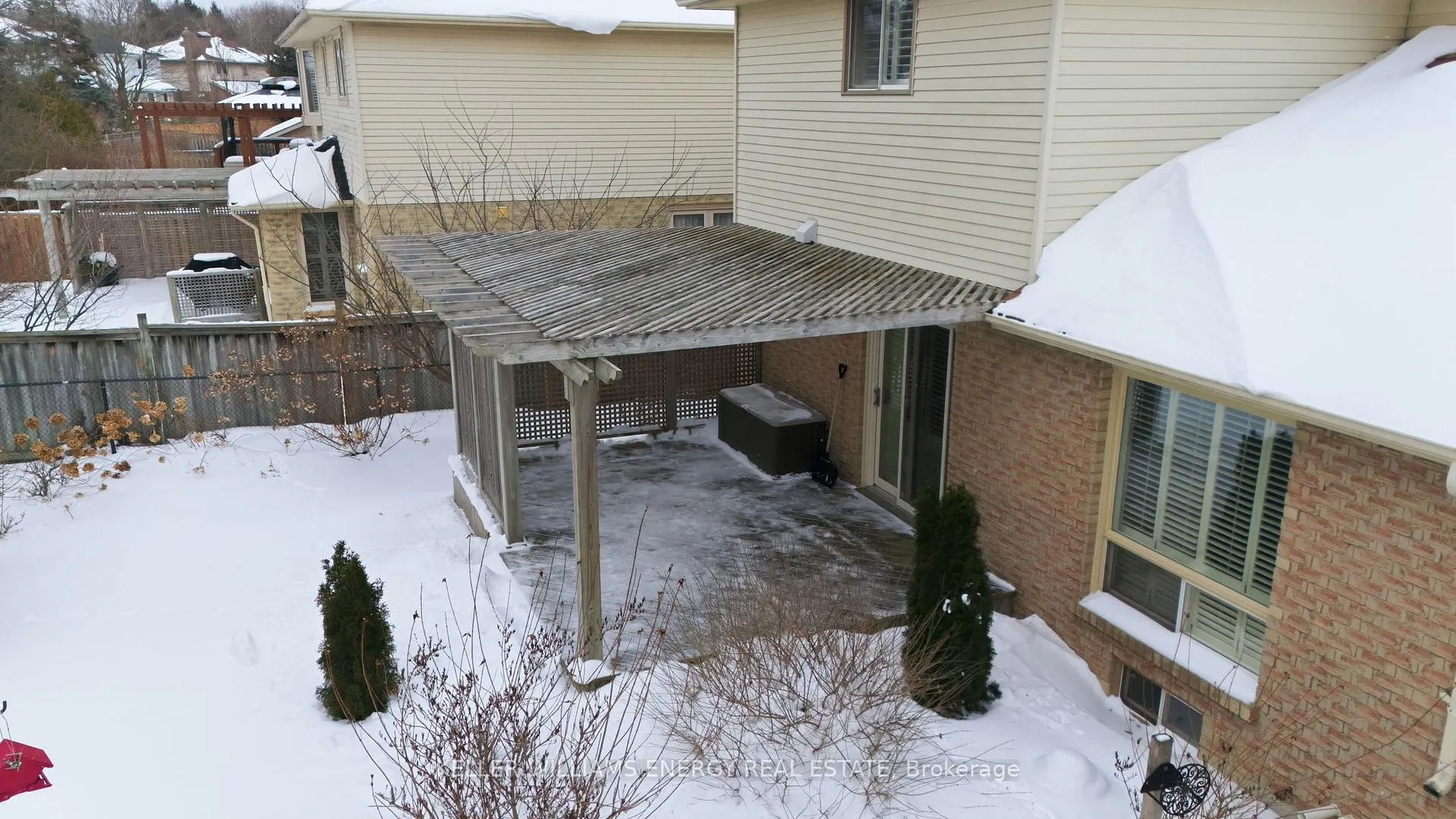 Photo 47 of 979 Peggoty Circle, Oshawa, Eastdale — HOMEH