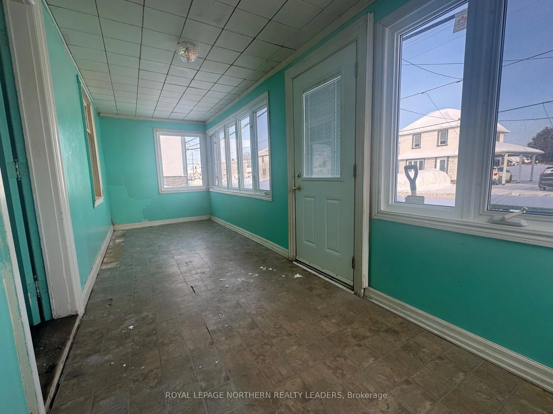 Photo 3 of 147 Kirby Avenue, Timmins, TS - SE — HOMEH