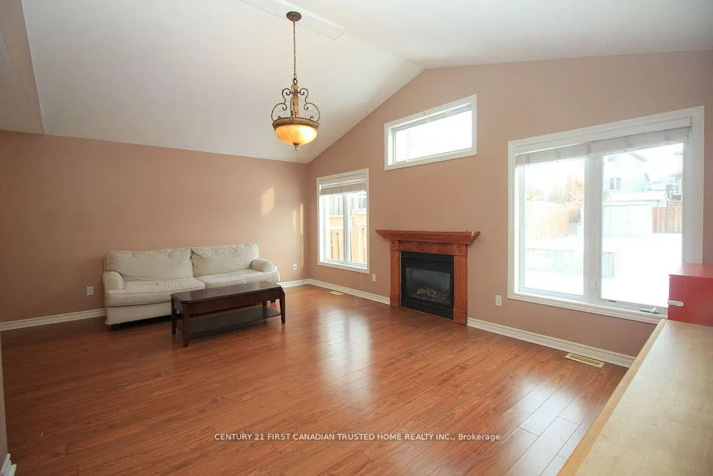 Photo 14 of 1681 Benjamin Drive, London, East D — HOMEH