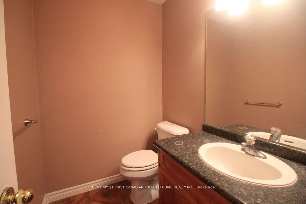 Photo 15 of 1681 Benjamin Drive, London, East D — HOMEH