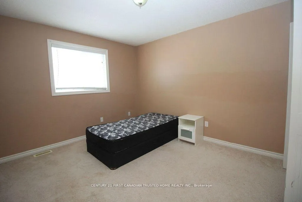 Photo 21 of 1681 Benjamin Drive, London, East D — HOMEH