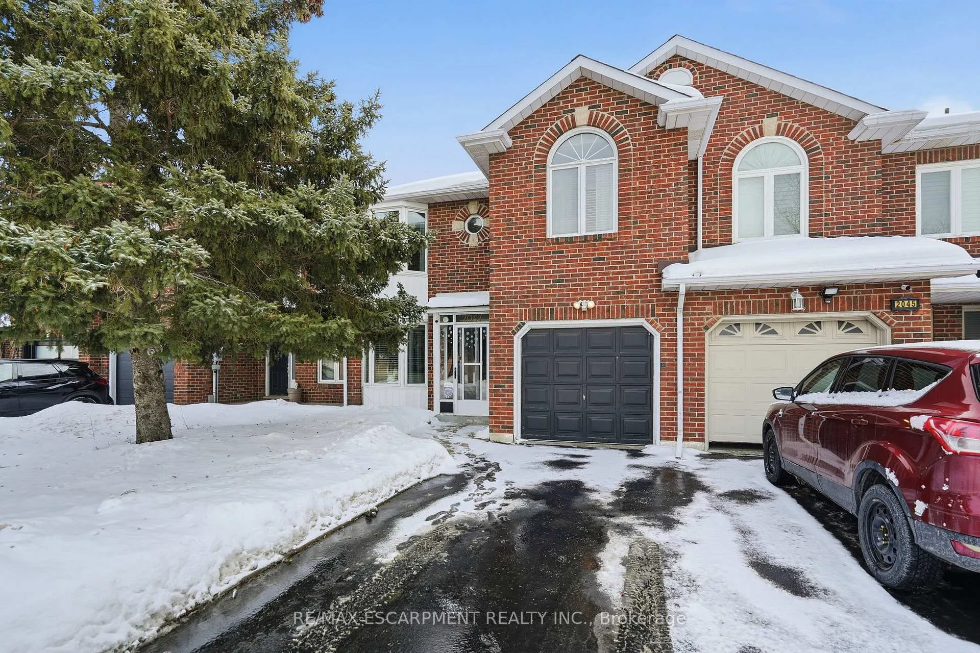 Photo 1 of 2047 Chrisdon Road, Burlington, Headon — HOMEH
