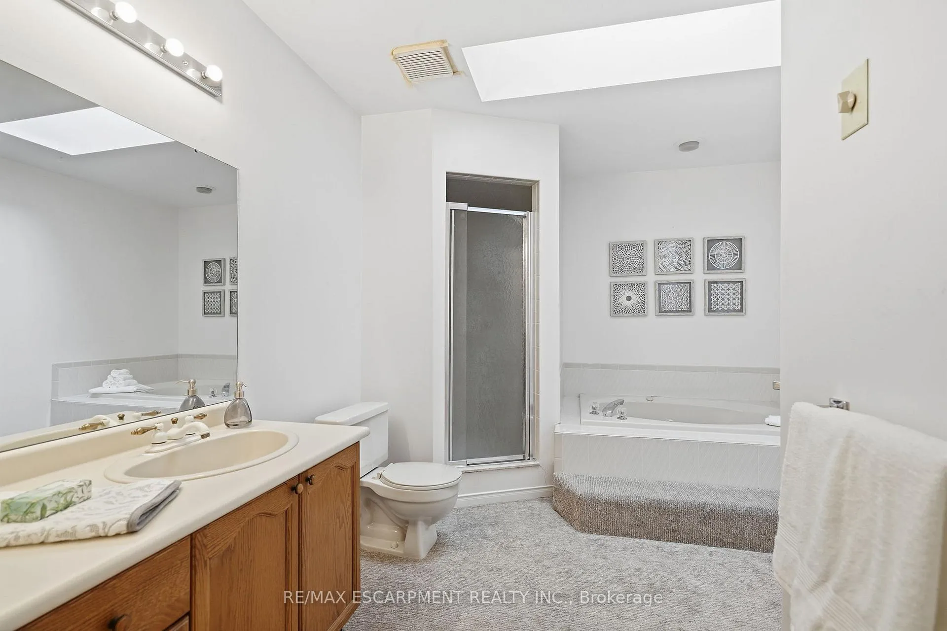 Photo 15 of 2047 Chrisdon Road, Burlington, Headon — HOMEH