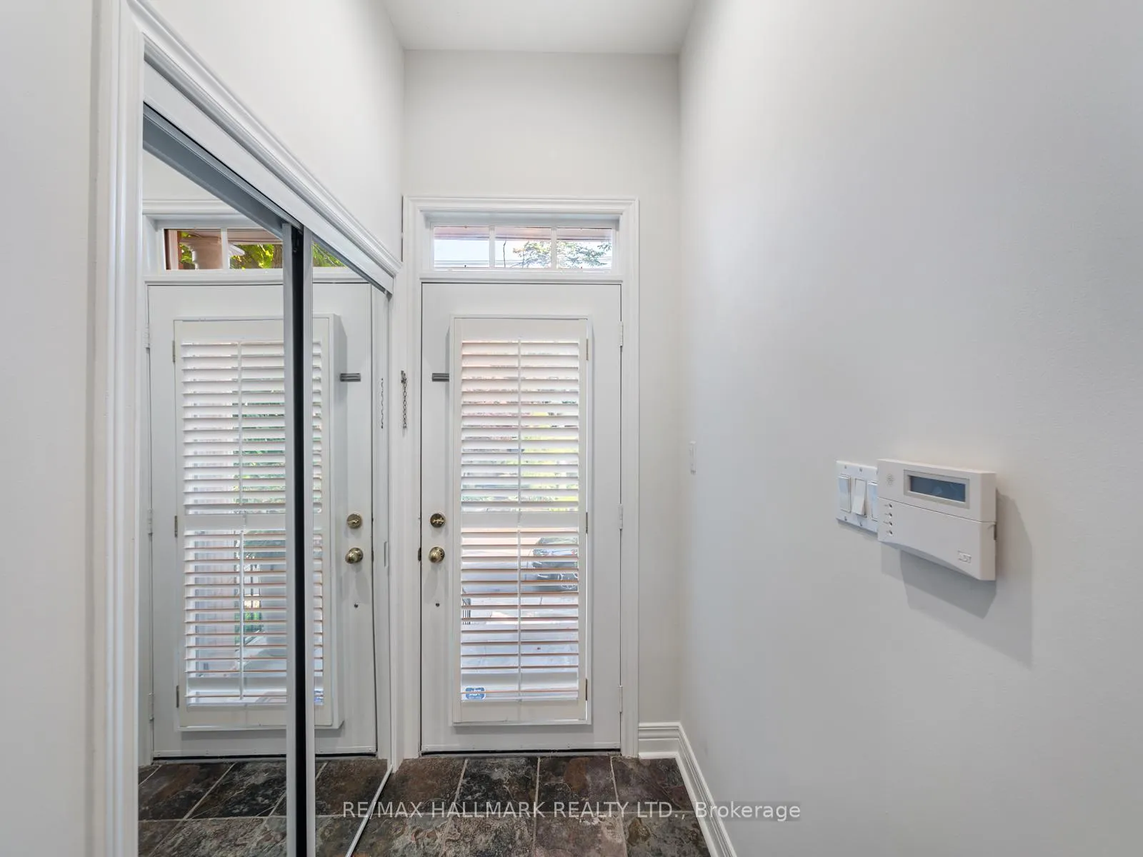 Photo 3 of 74 Macpherson Avenue, Toronto, The Annex — HOMEH